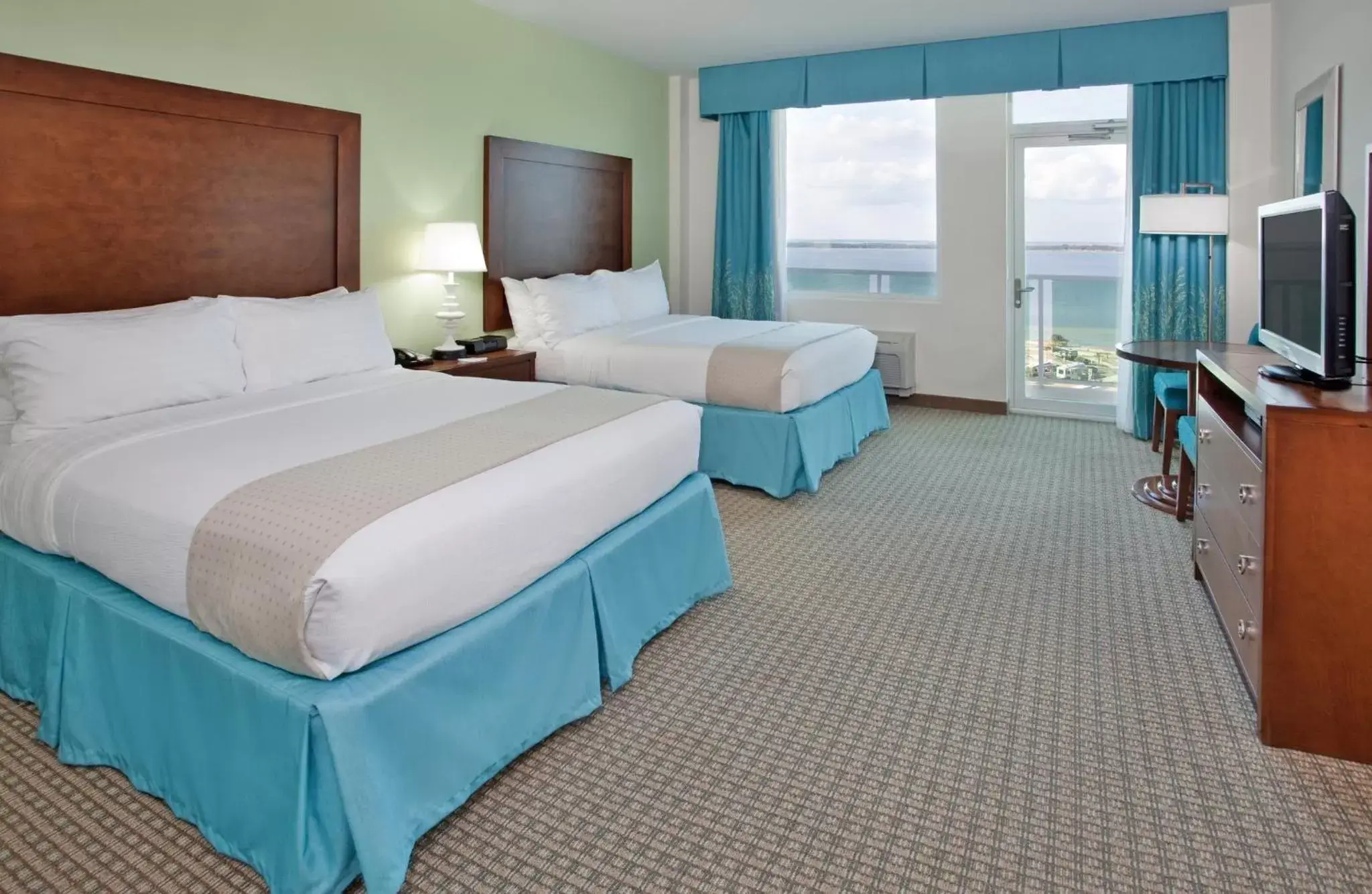 Photo of the whole room in Holiday Inn Resort Pensacola Beach, an IHG Hotel