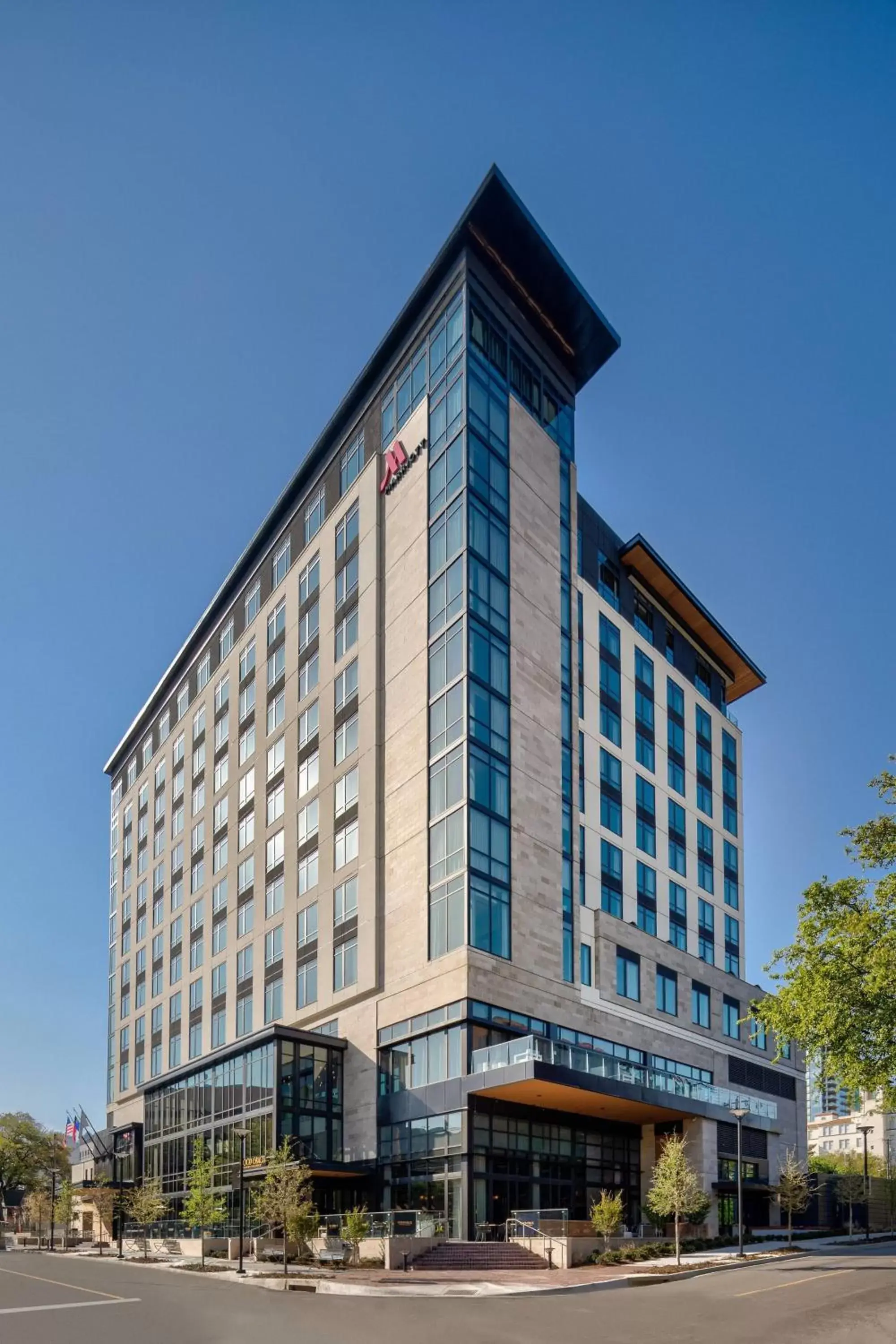 Property Building in Marriott Dallas Uptown