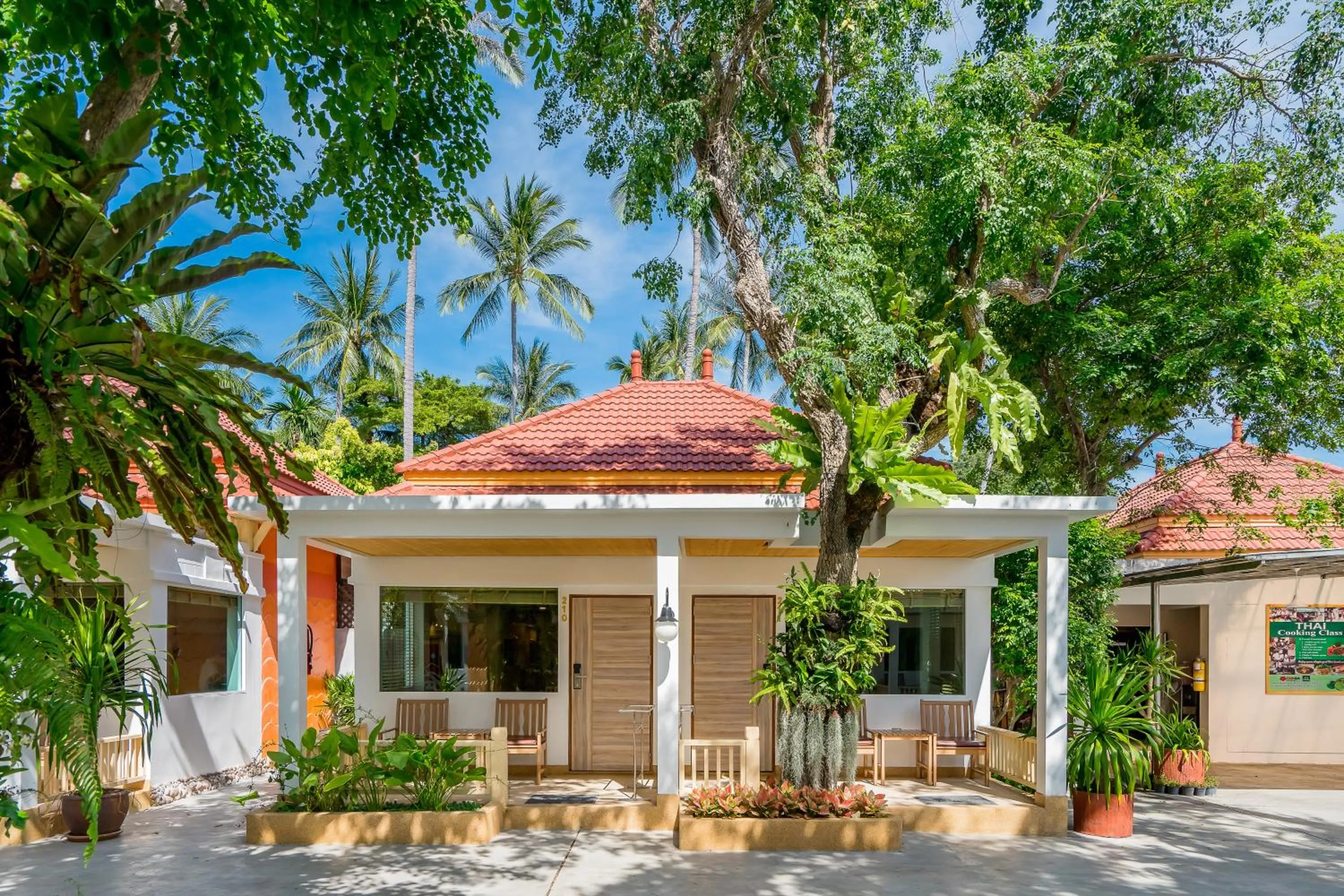 Property building in Chaba Cabana Beach Resort