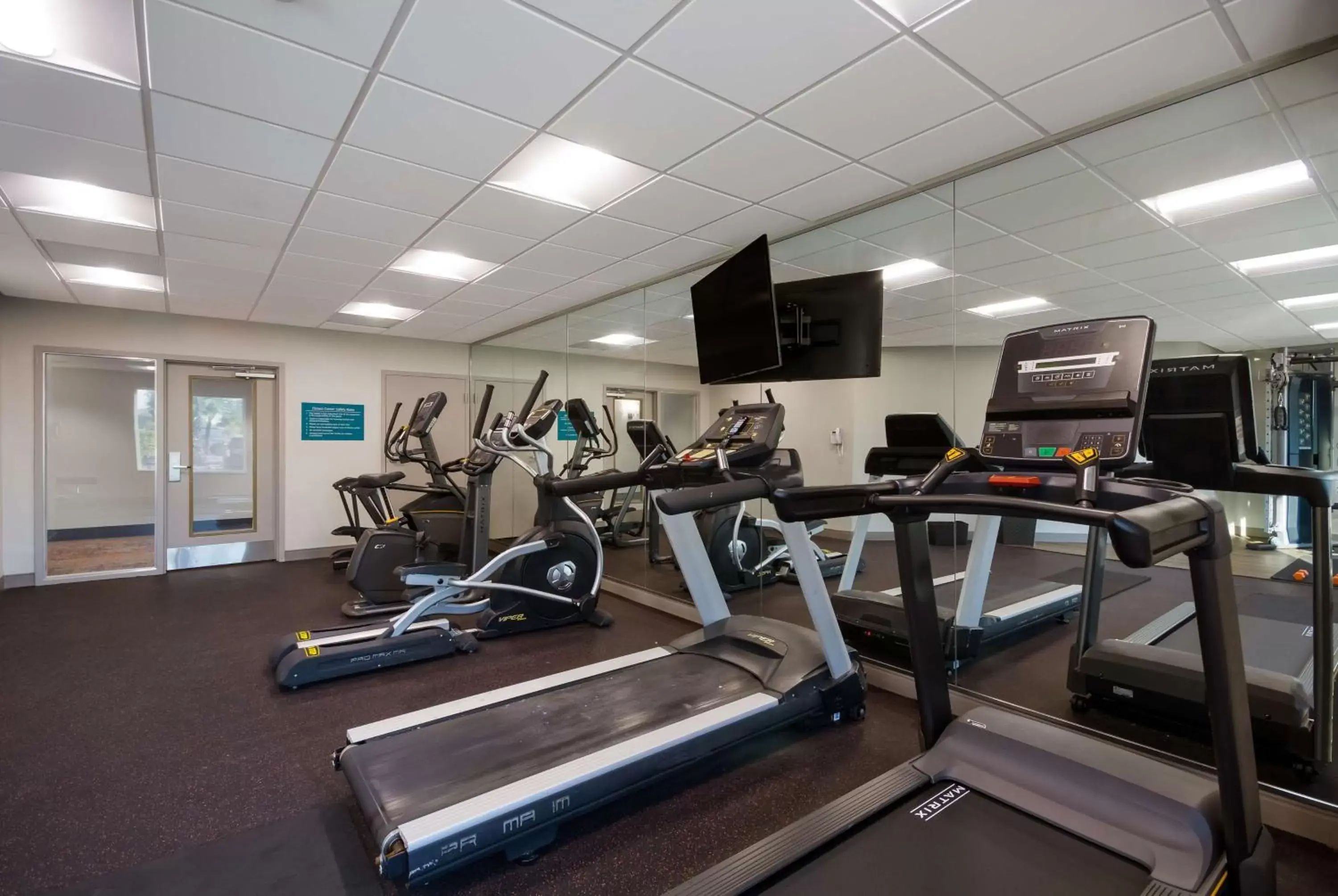 Fitness centre/facilities, Fitness Center/Facilities in Best Western Sugar Sands Inn & Suites