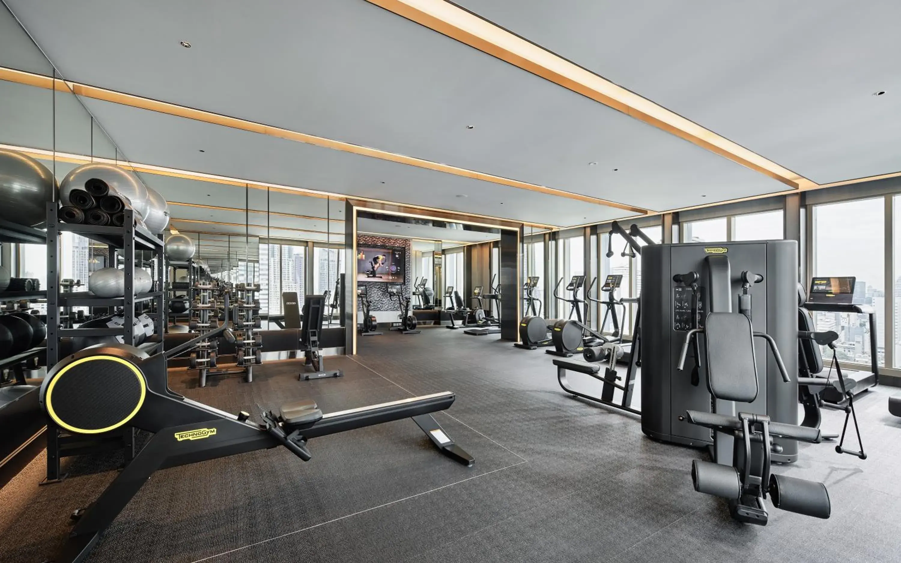 Fitness centre/facilities, Fitness Center/Facilities in Grande Centre Point Surawong Bangkok