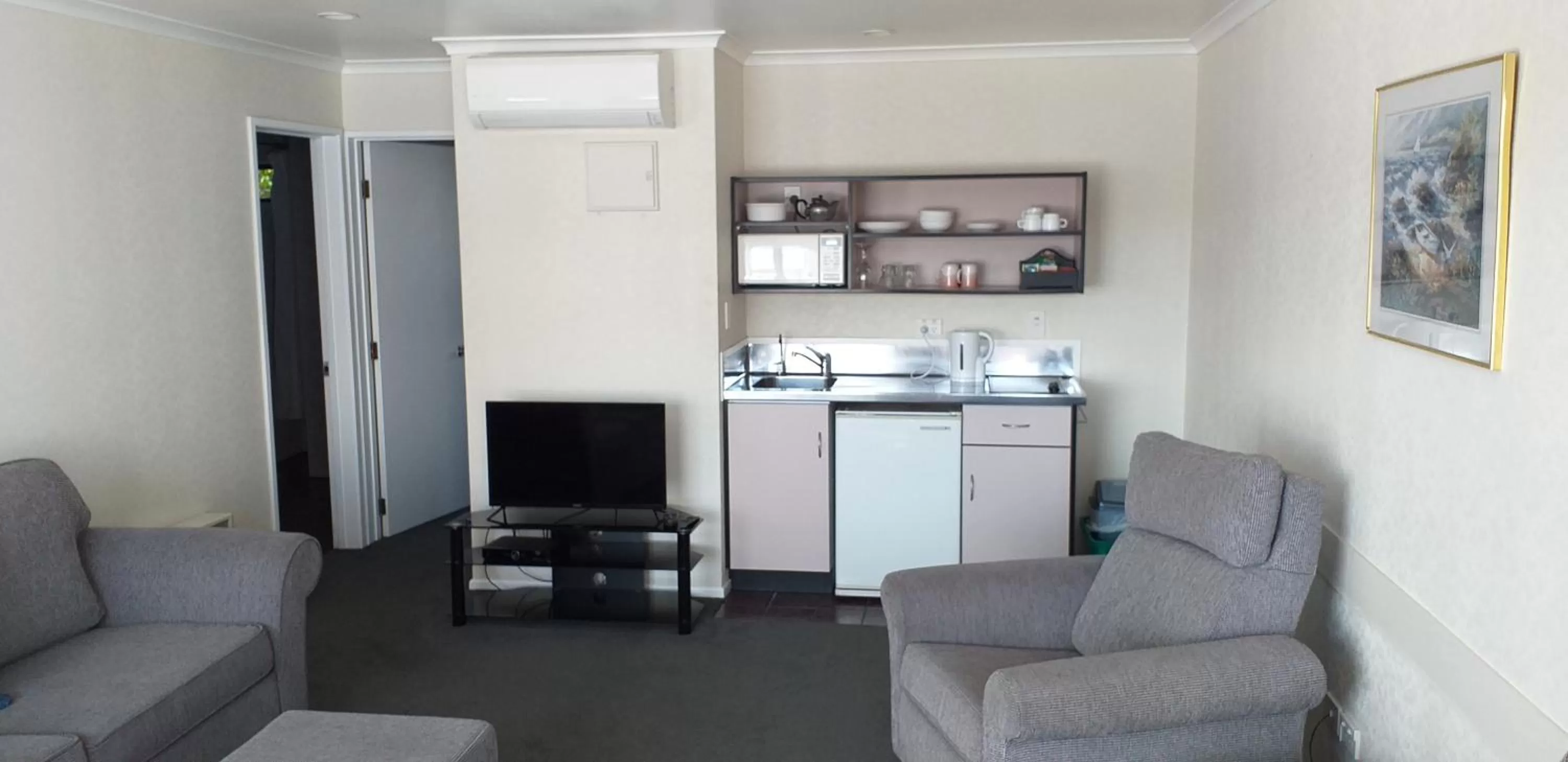 Living room in Shadzz Motel