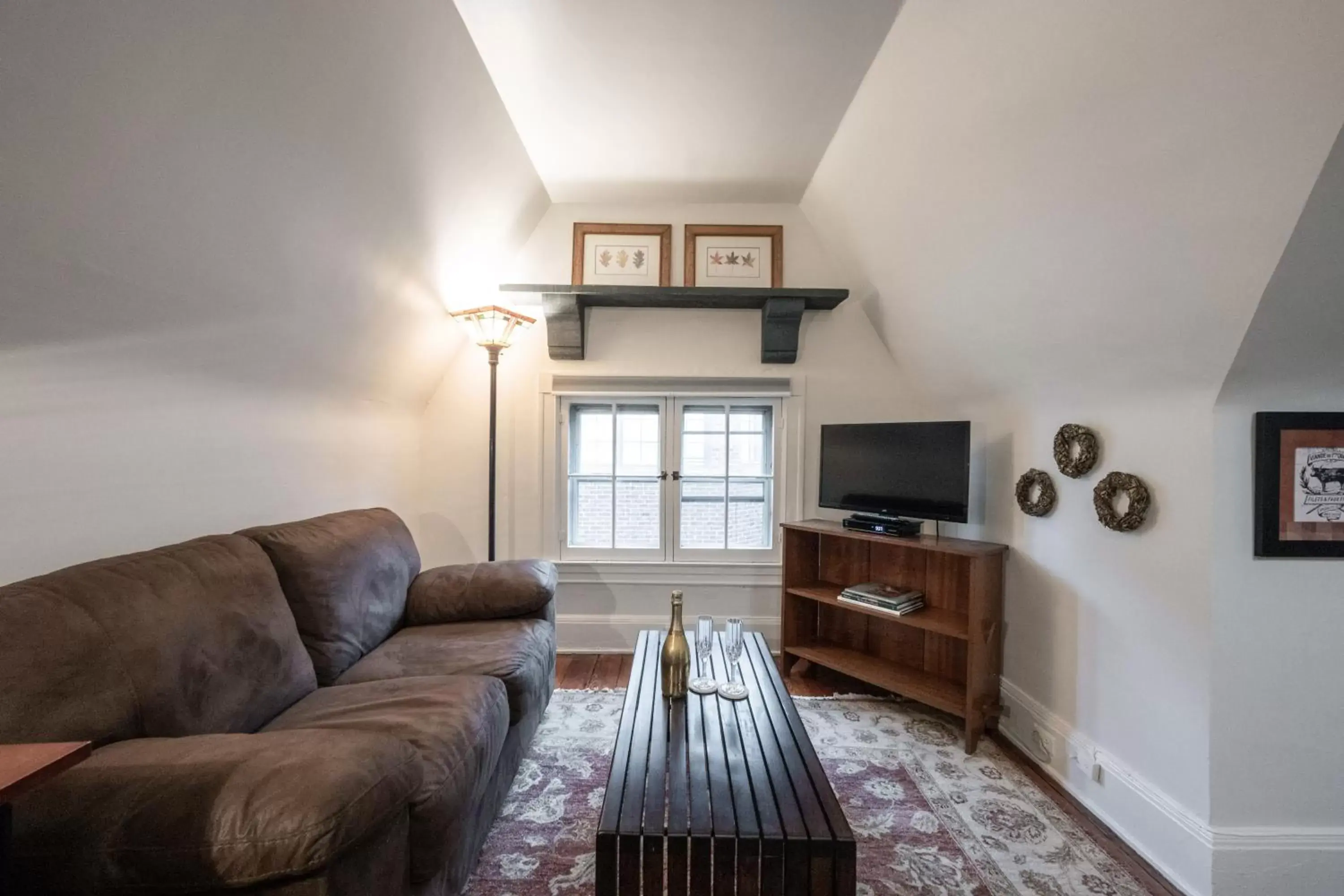 Living room, Seating Area in Stone Soup Inn