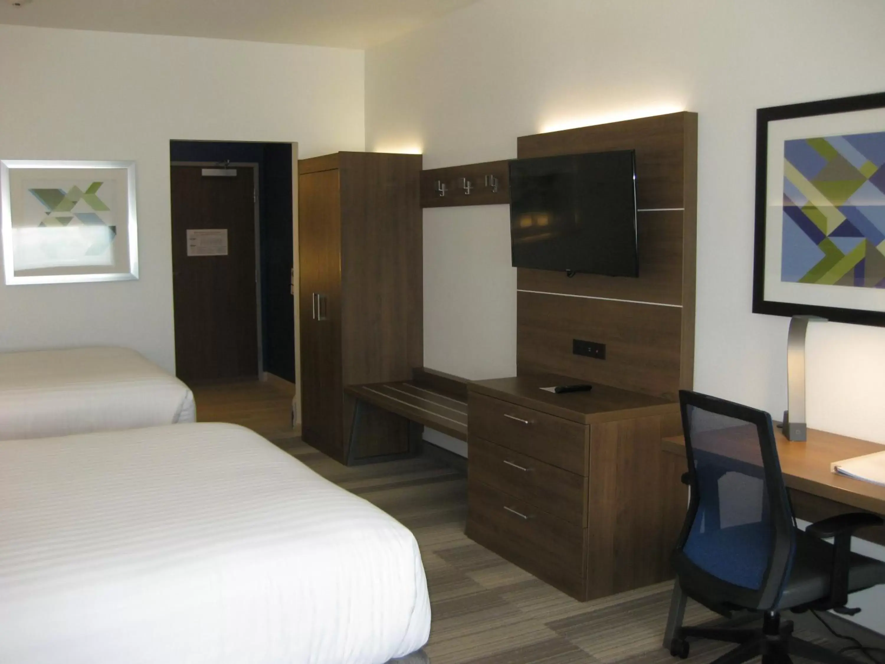 Bedroom, Bed in Holiday Inn Express & Suites - Houston NW - Cypress Grand Pky, an IHG Hotel