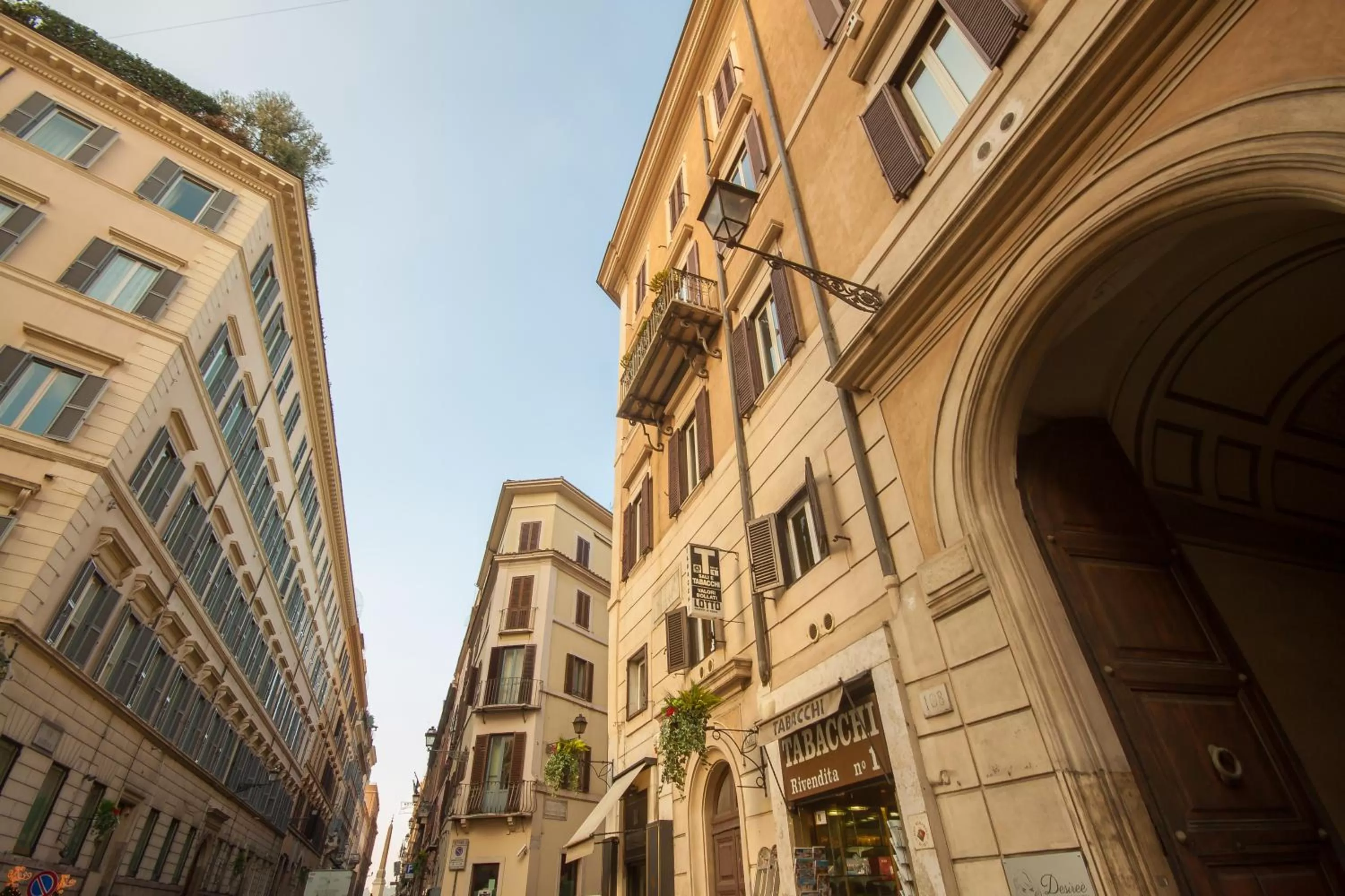 Facade/entrance in Rome Kings Suite