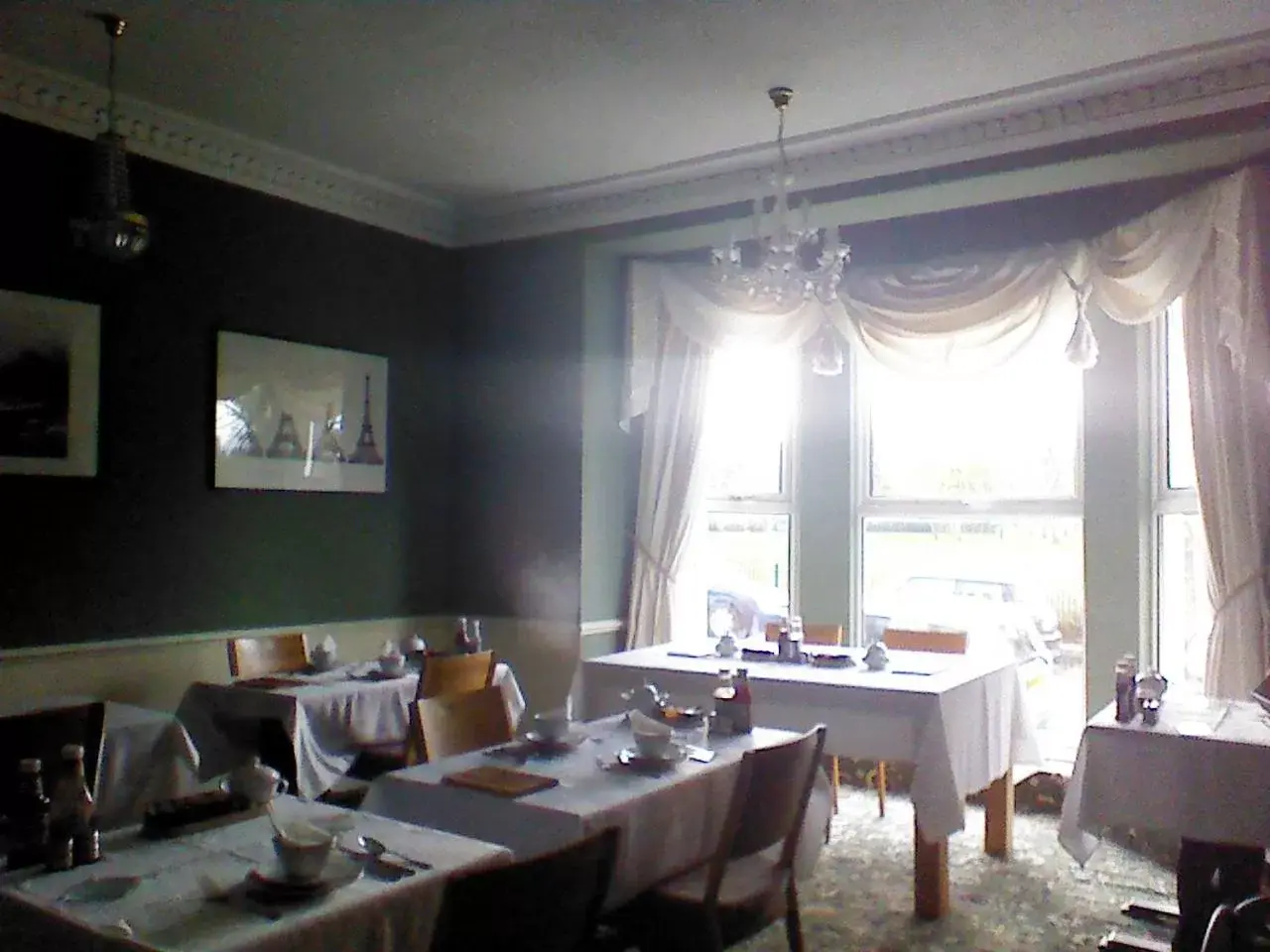 Photo of the whole room, Restaurant/Places to Eat in Mountbatten Hotel