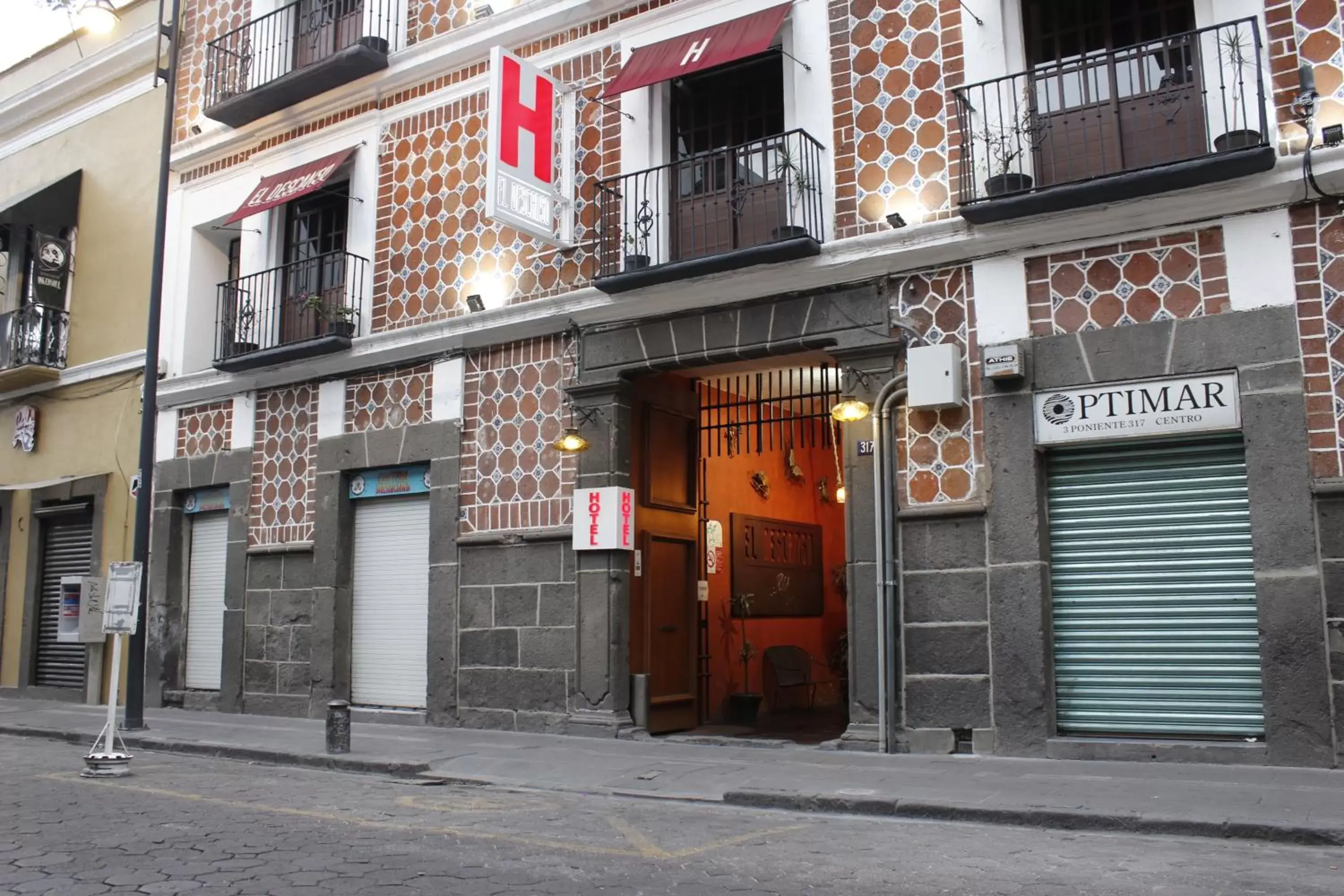 Property Building in Hotel el Descanso