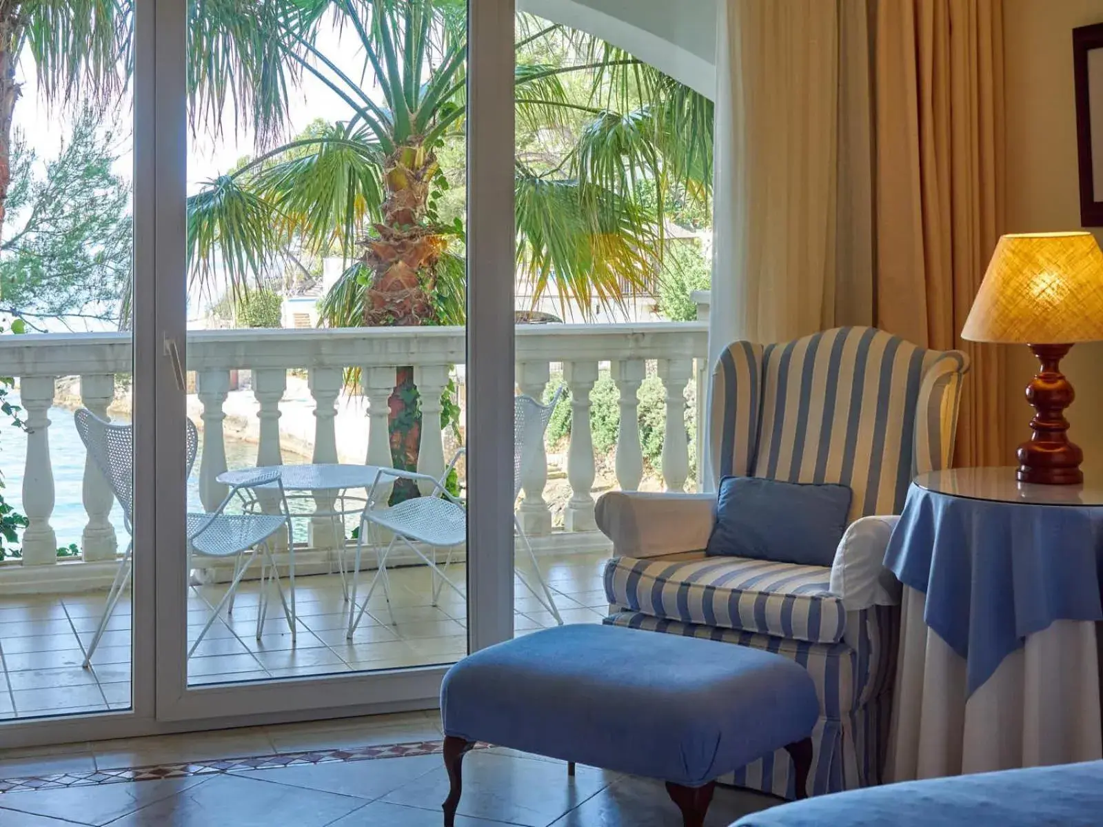 Balcony/Terrace, Seating Area in Hotel Bon Sol Resort & Spa