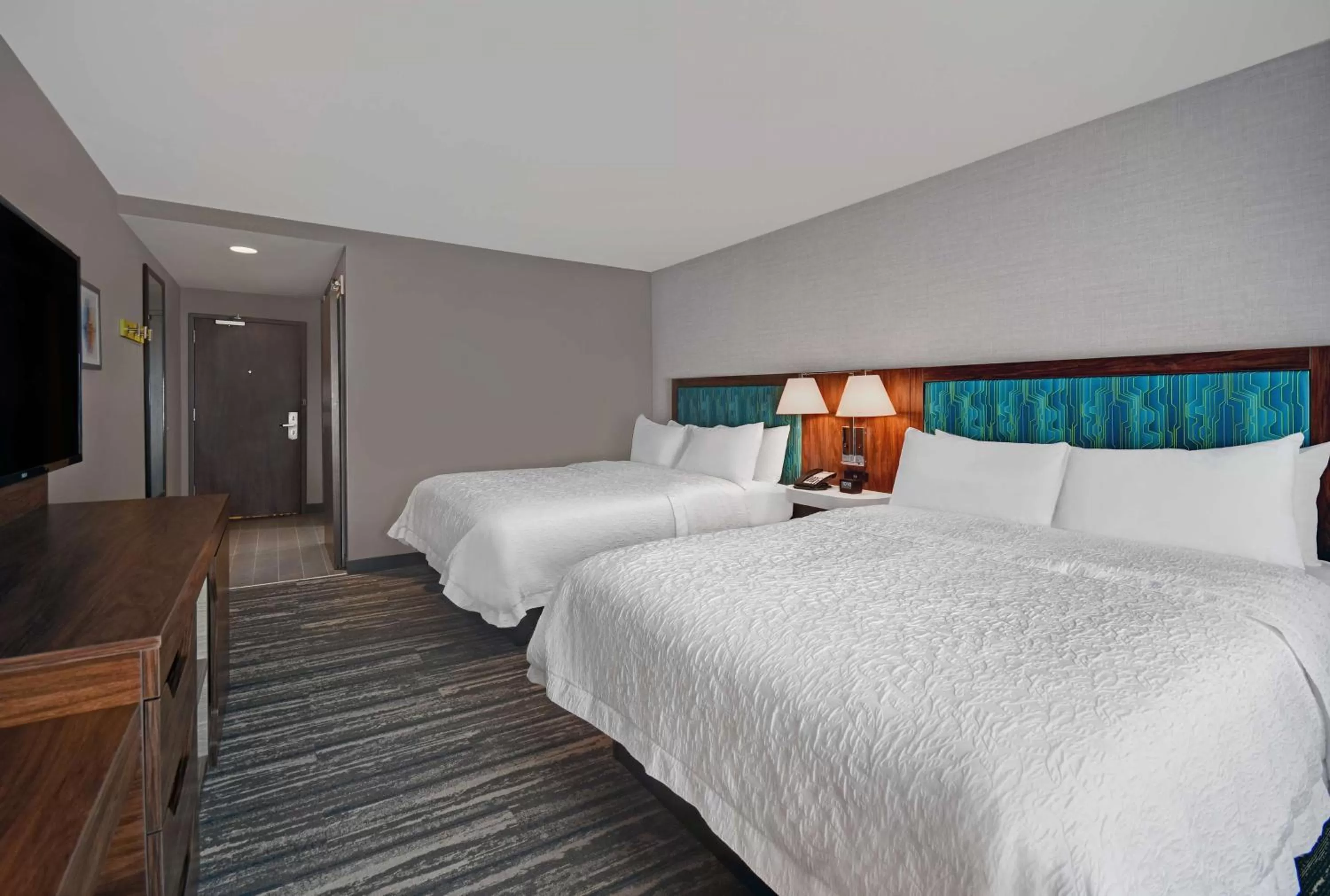 Bedroom, Bed in Hampton Inn Cave City, KY