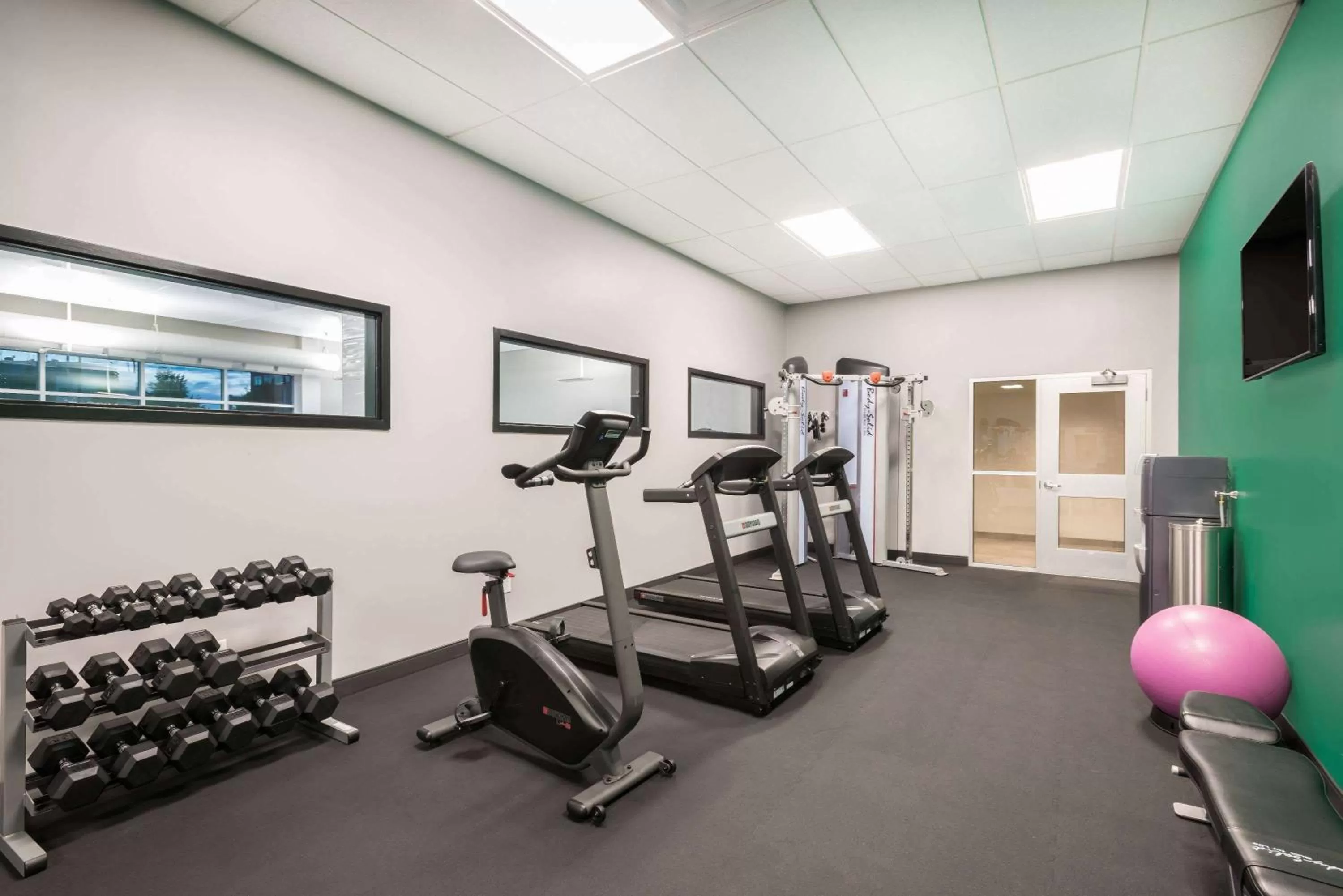 Fitness centre/facilities in Wingate by Wyndham Dieppe Moncton