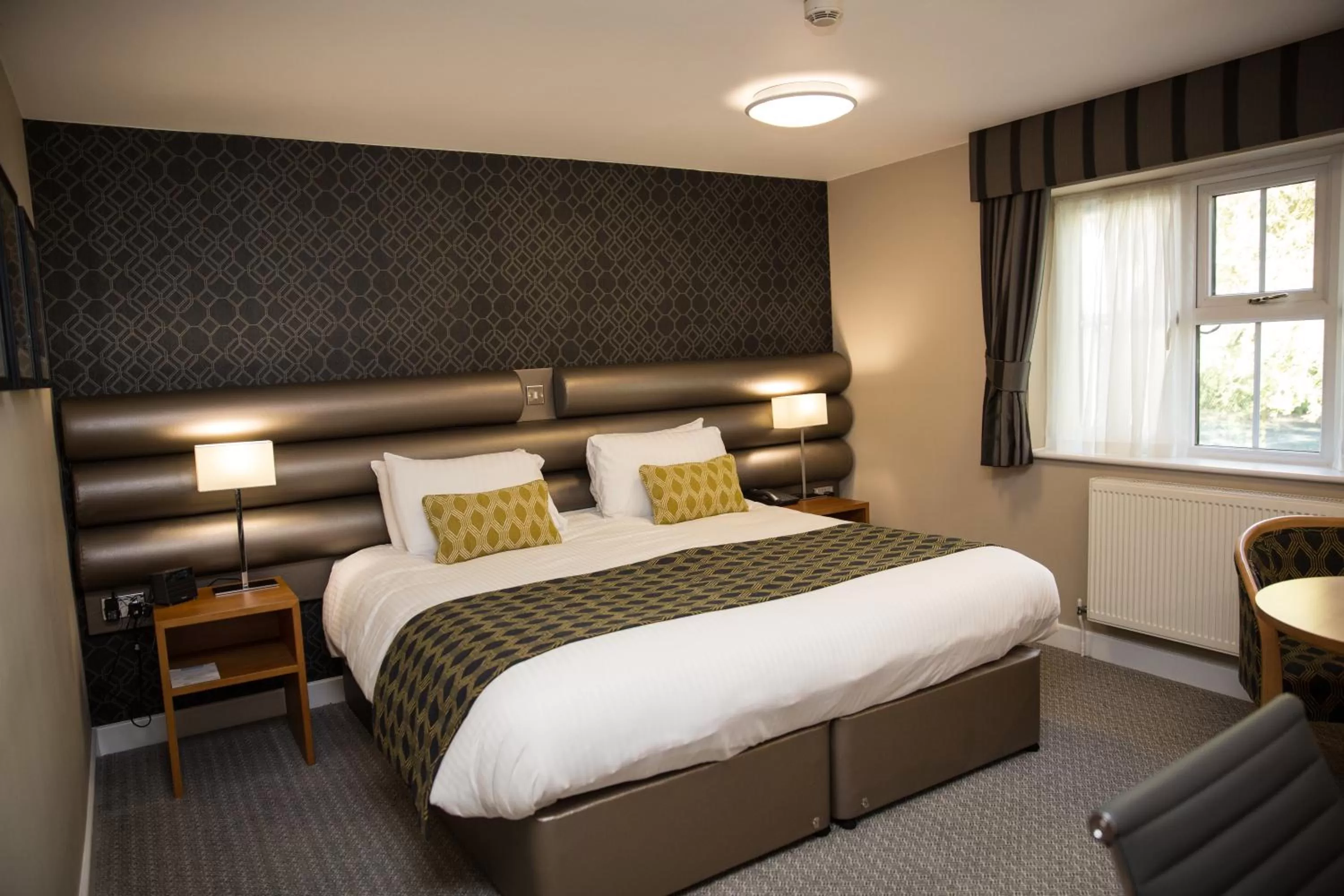 Bed in Best Western Plus Ullesthorpe Court Hotel & Golf Club