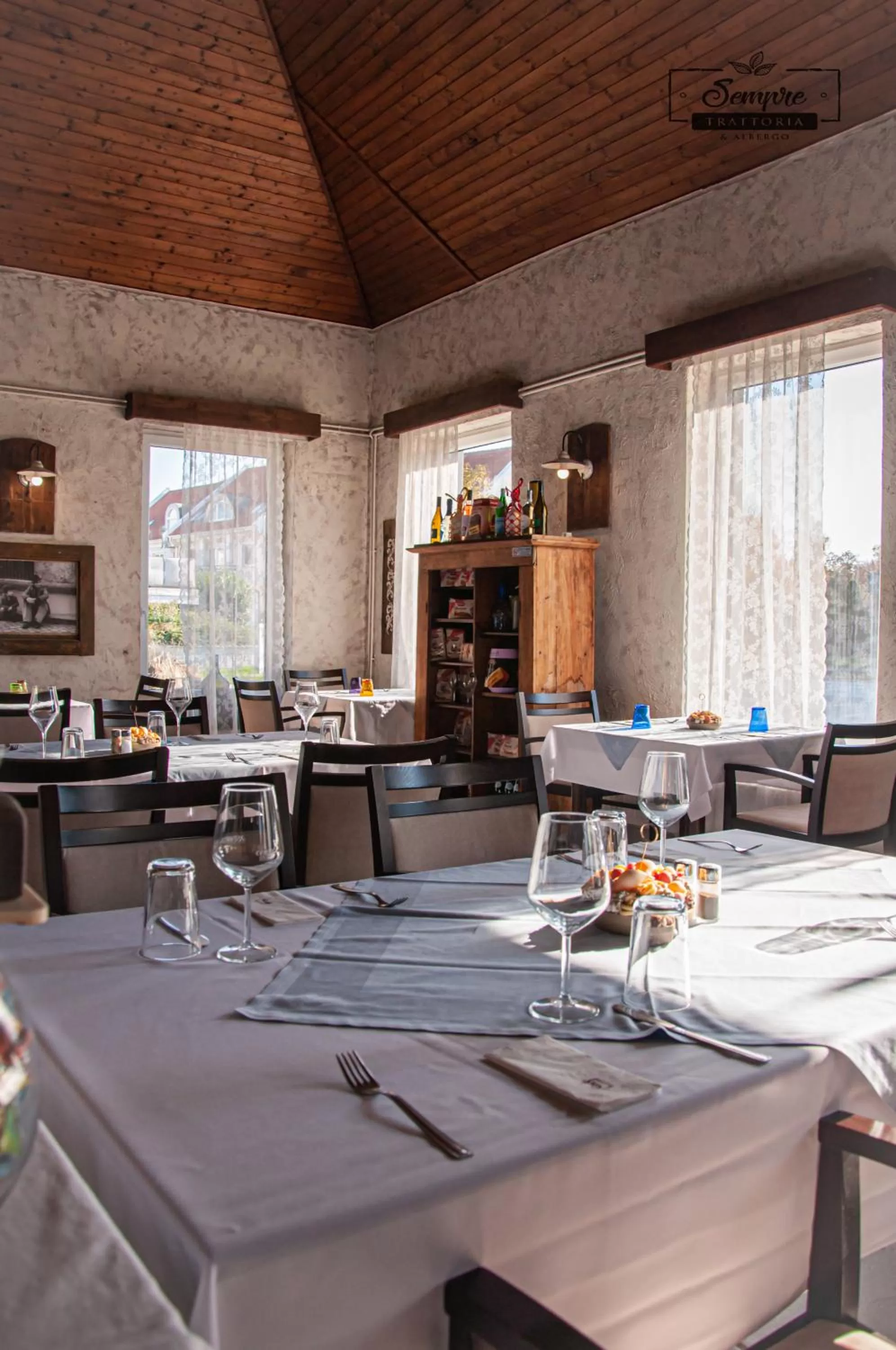 Sempre Étterem És Panzió