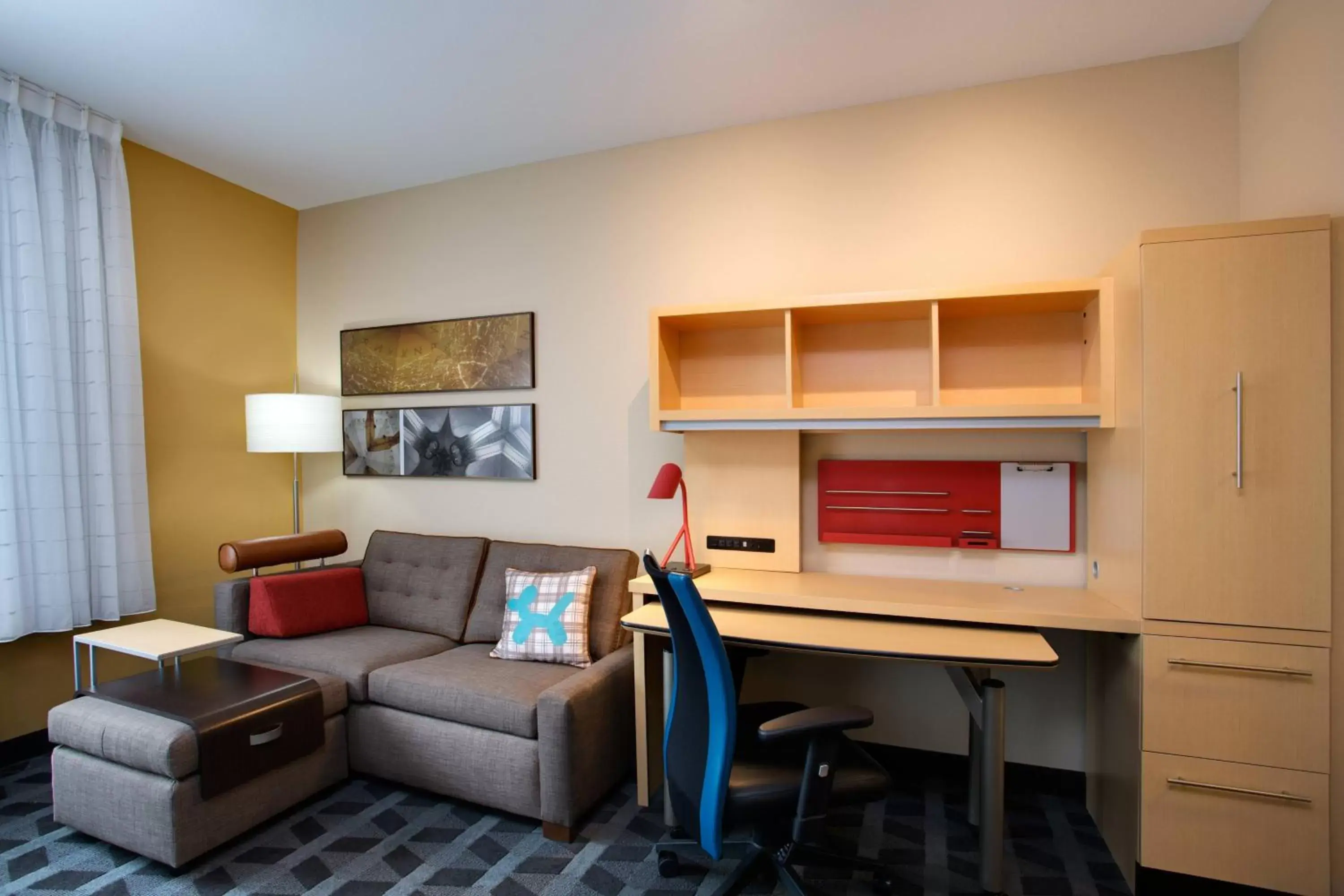 Living room, Seating Area in TownePlace Suites by Marriott Gainesville Northwest