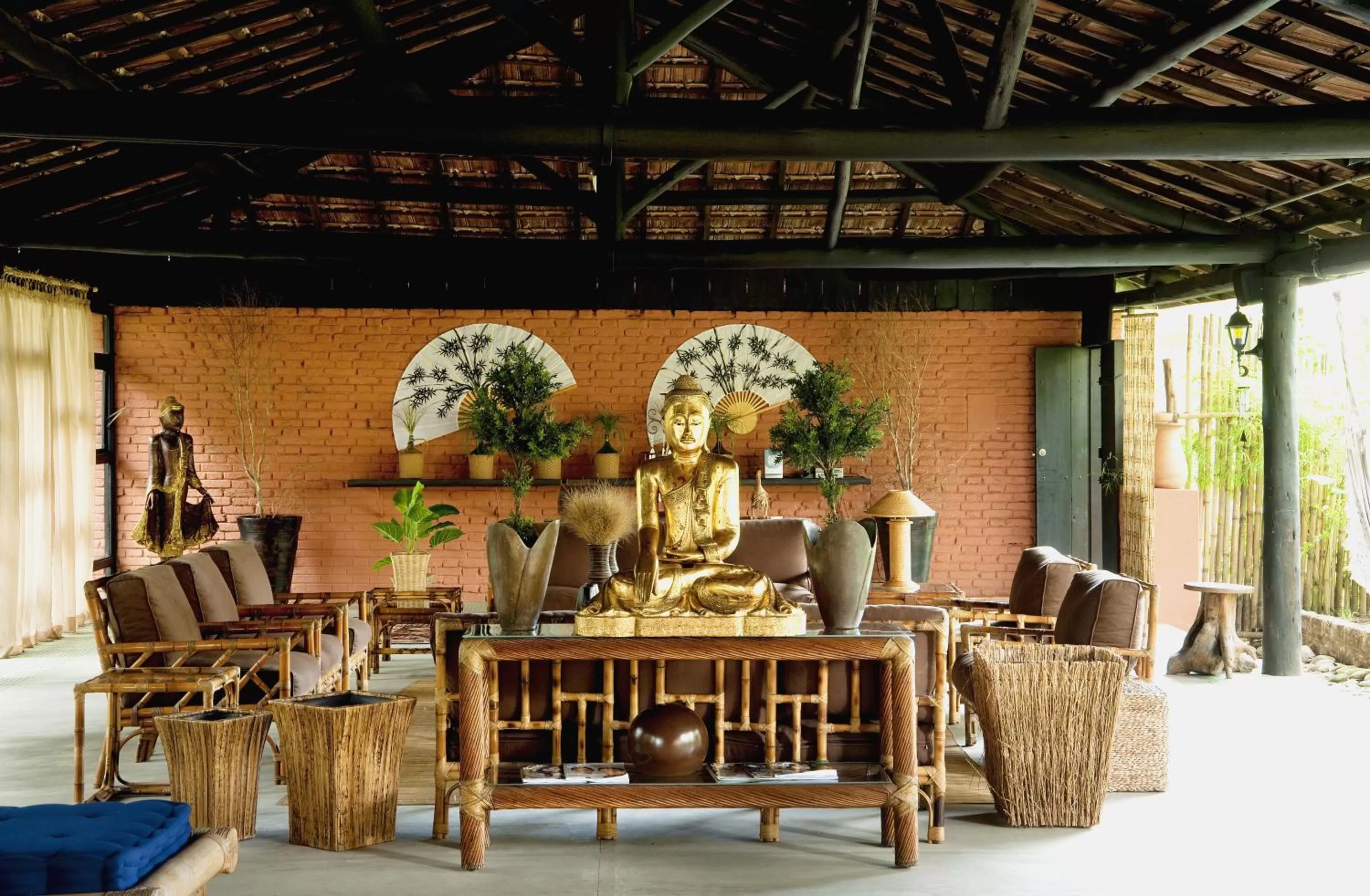 Communal lounge/ TV room in Hotel Resort e Golfe Clube dos 500