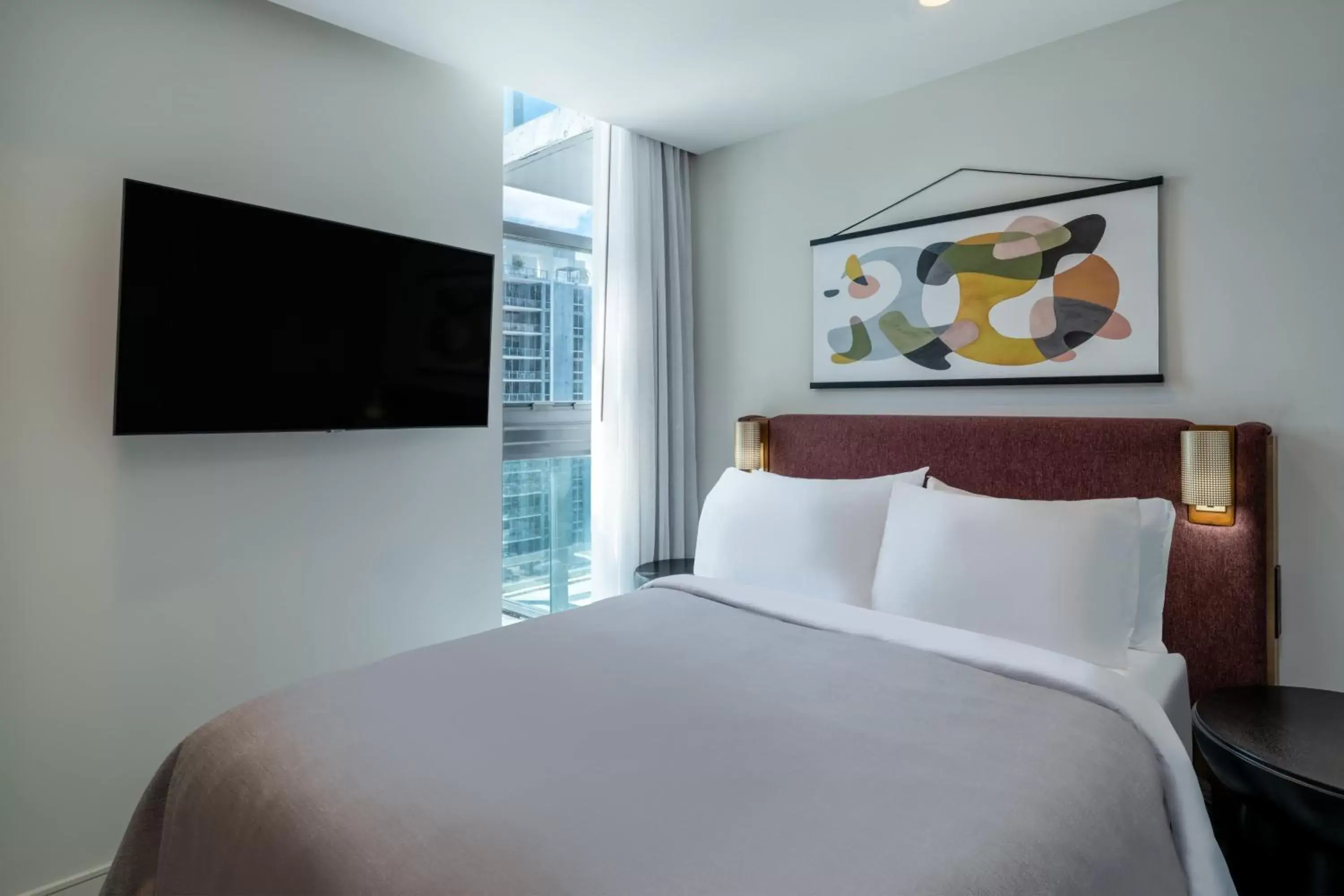 Photo of the whole room, Bed in Atwell Suites - Miami Brickell, an IHG Hotel