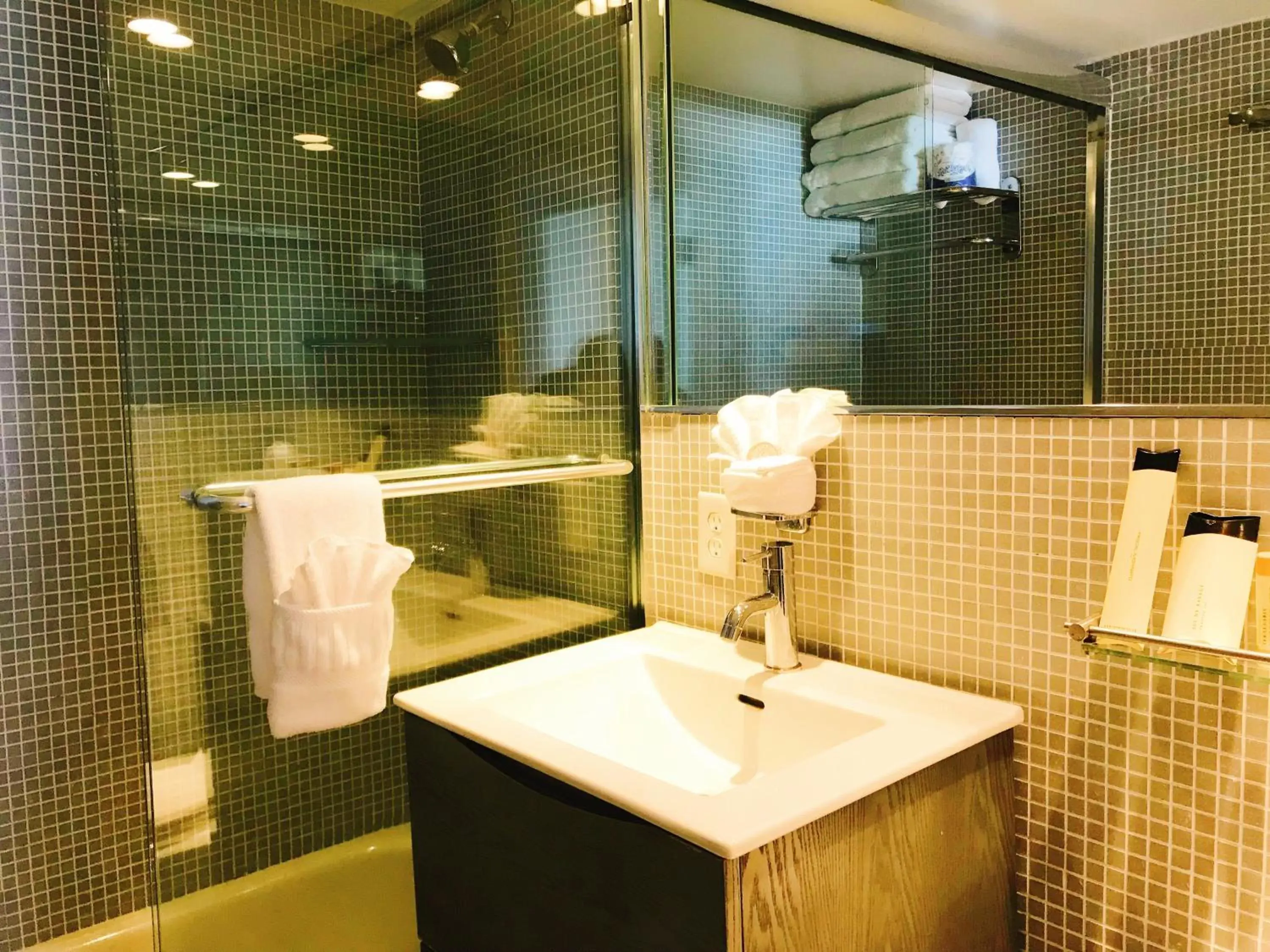 Bathroom in Beacon South Beach Hotel