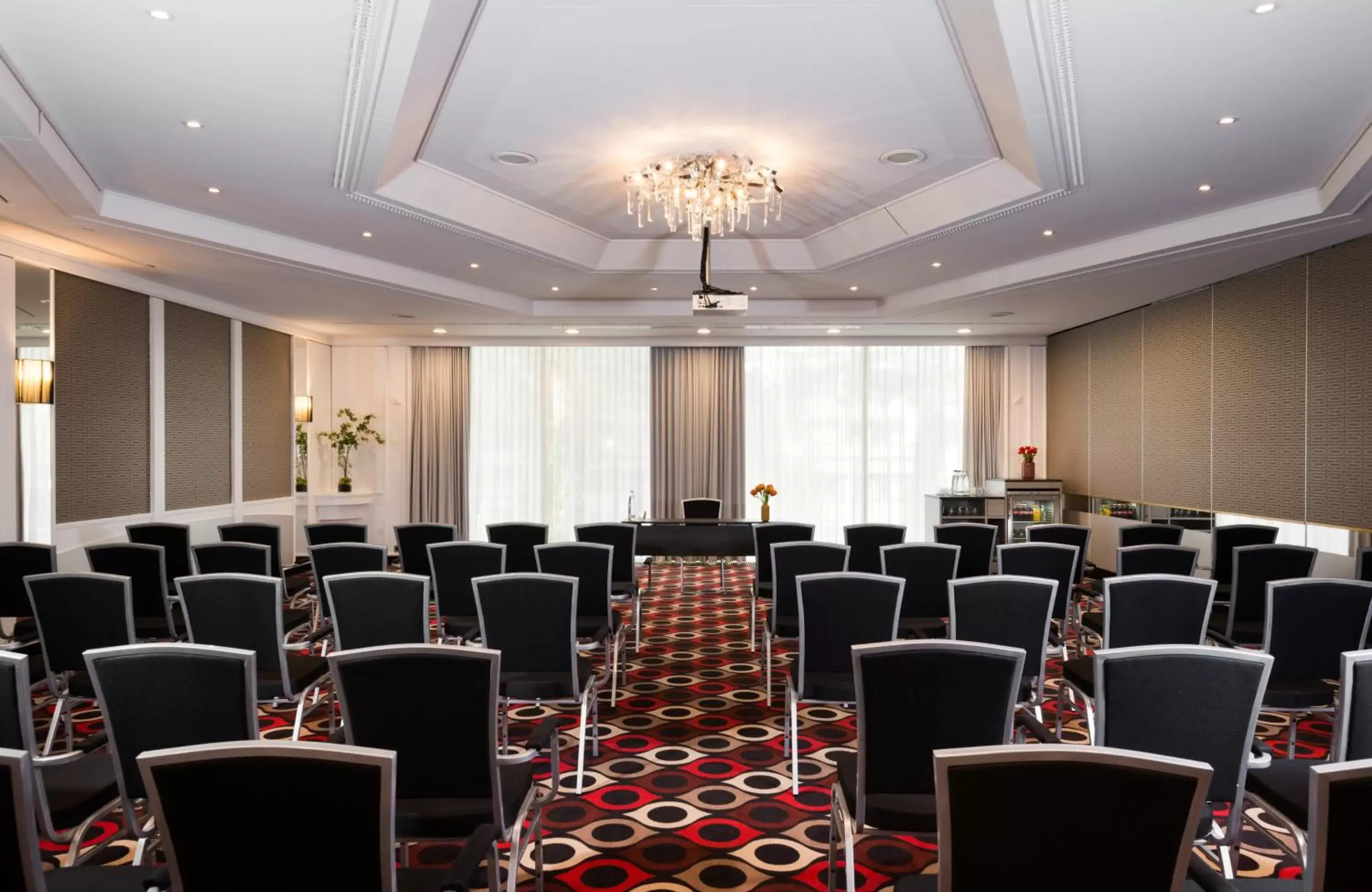 Meeting/conference room in Leonardo Hotel Munich Arabellapark