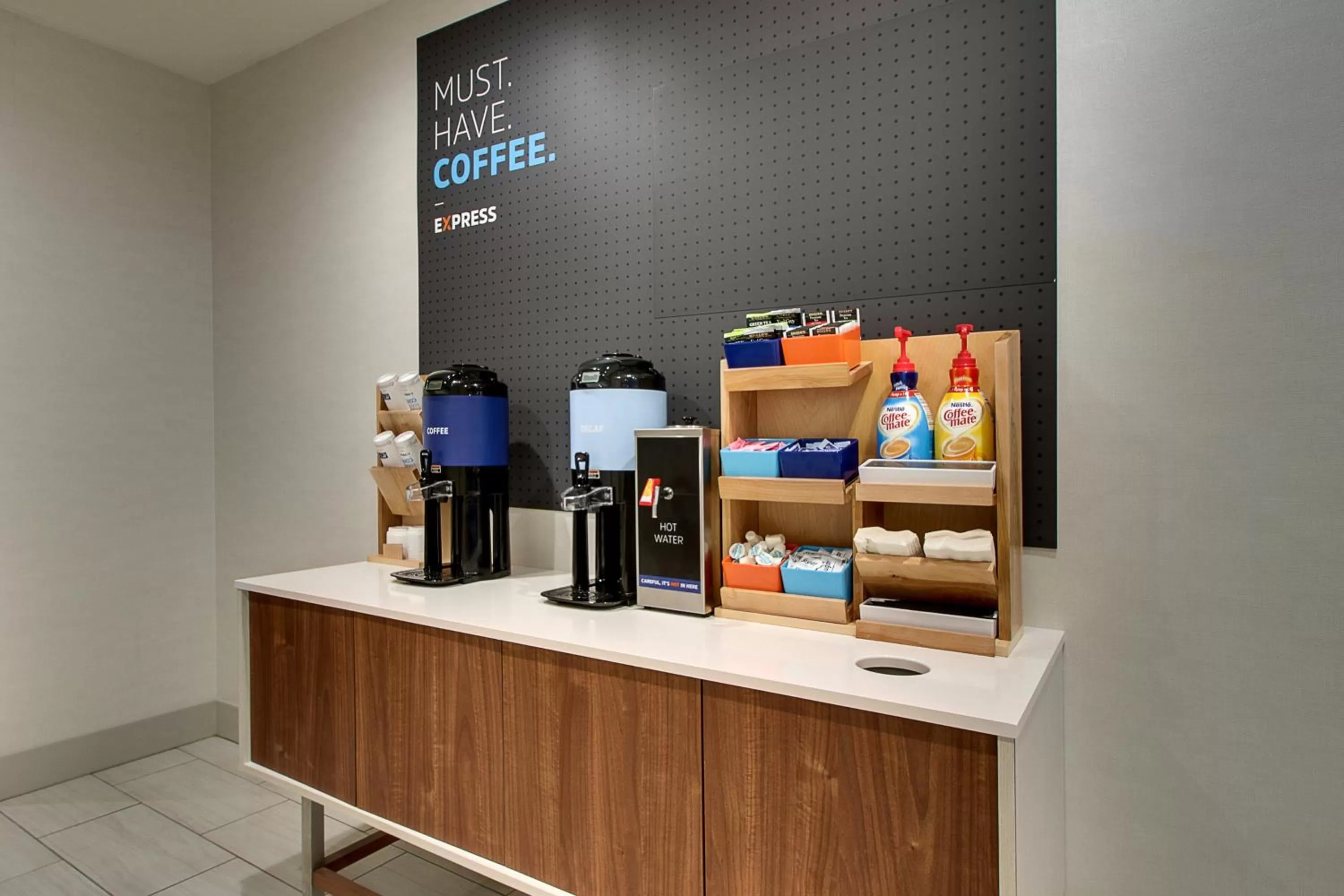 Breakfast in Holiday Inn Express Hotel & Suites Austell Powder Springs by IHG