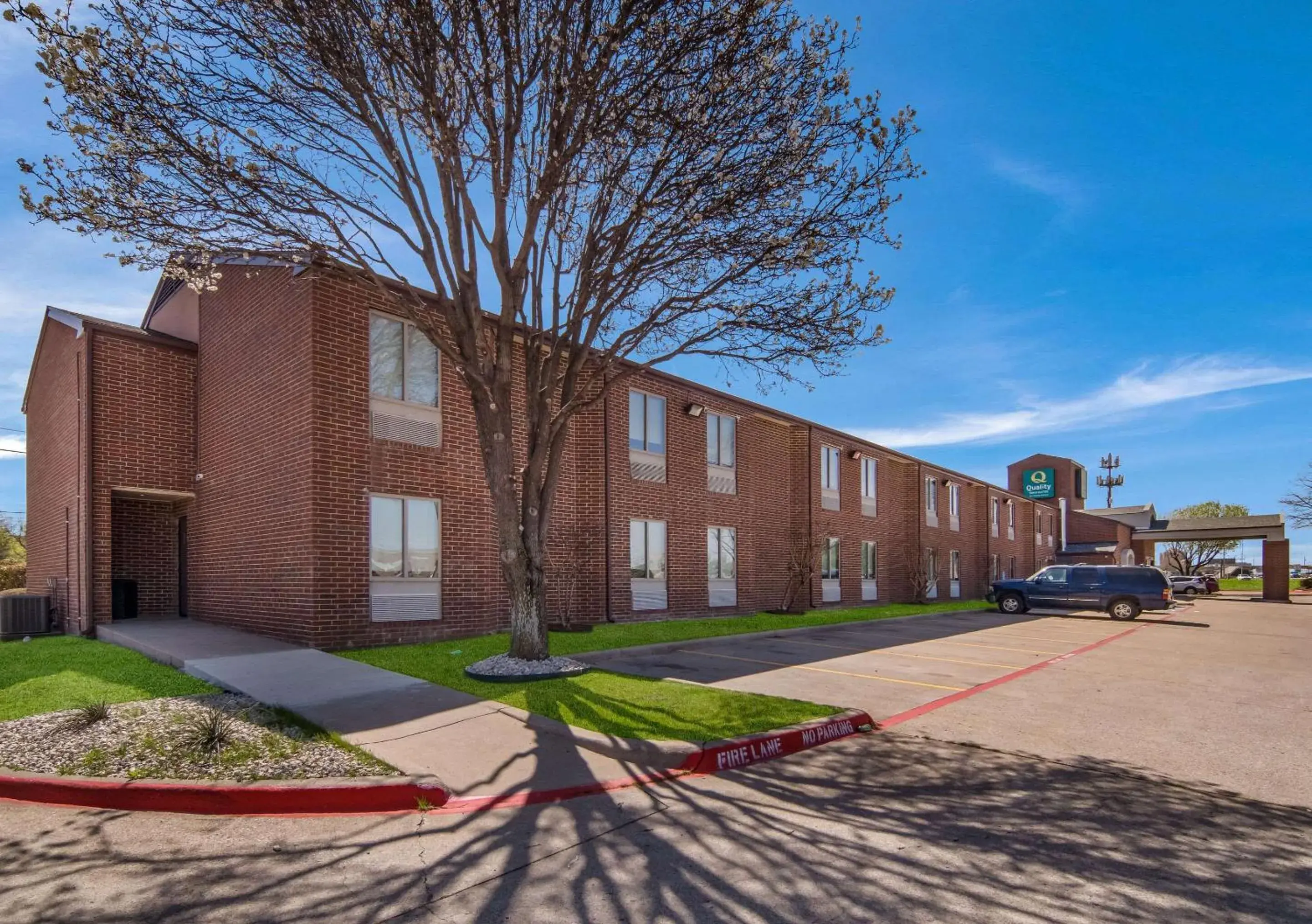 Other, Property Building in Quality Inn & Suites Richardson-Dallas