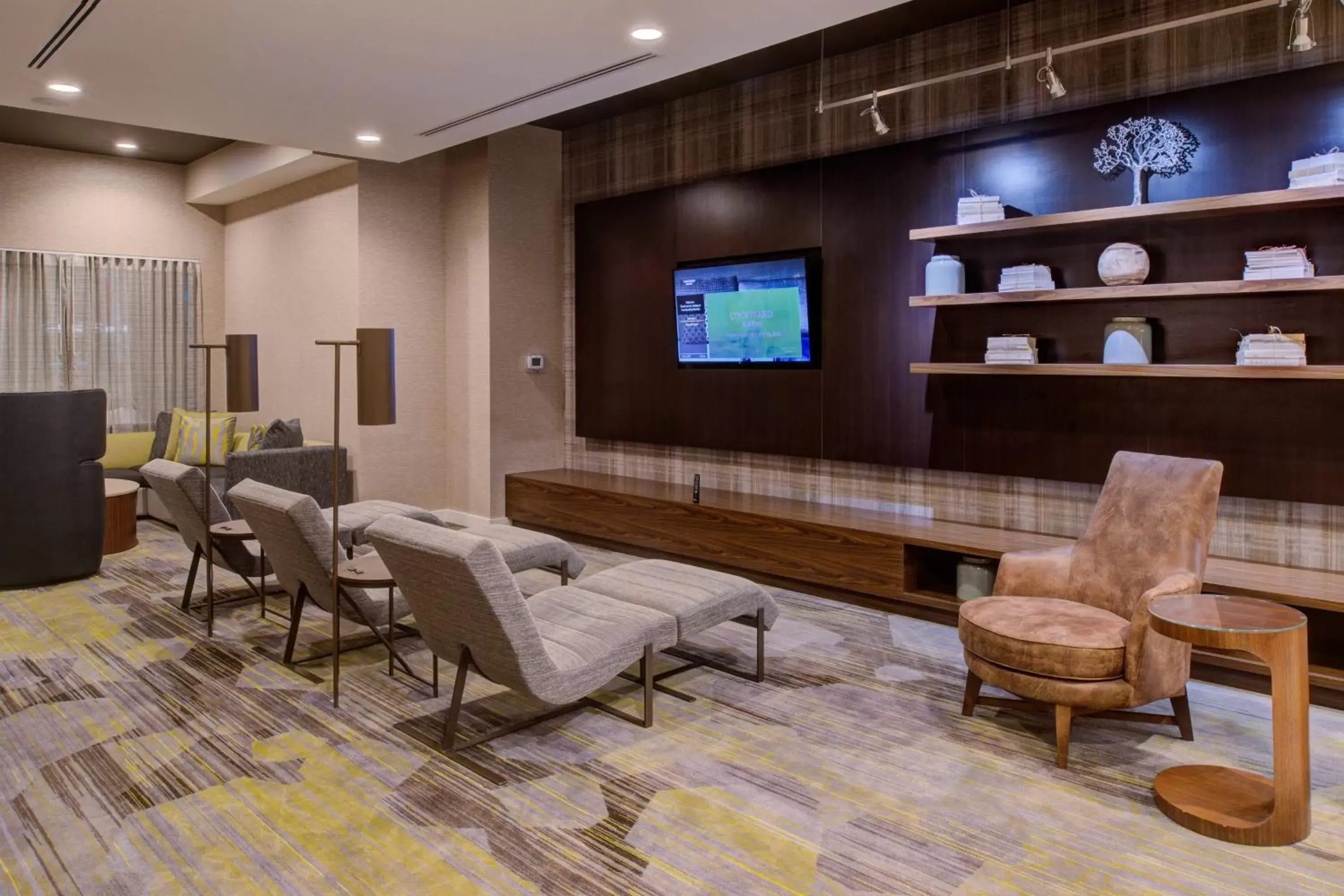Lobby or reception, Seating Area in Courtyard by Marriott St Louis Chesterfield