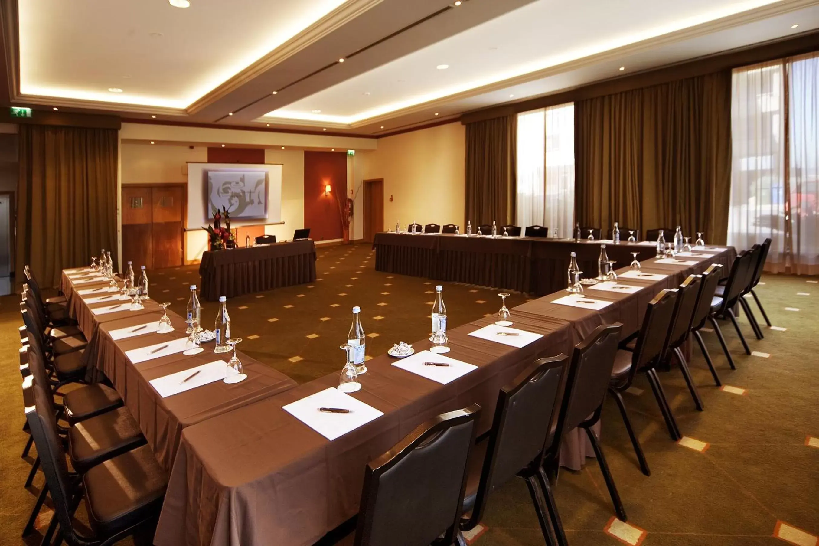 Business facilities in Hotel Real Oeiras