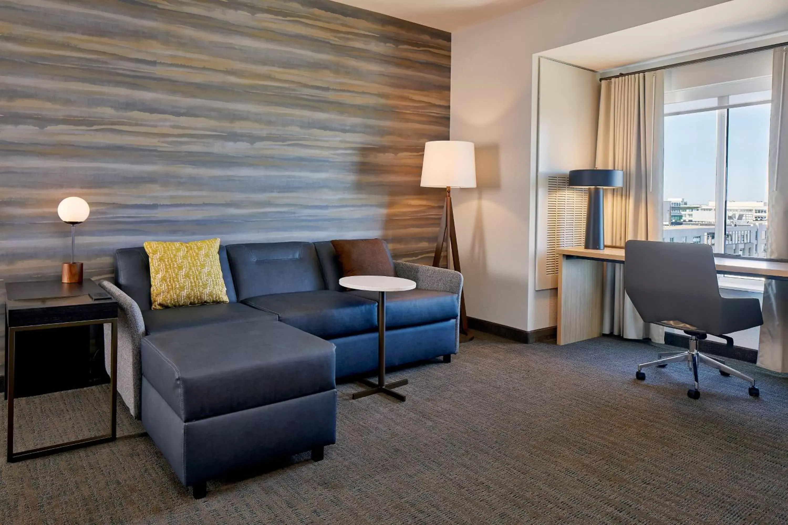 Living room, Seating Area in Residence Inn by Marriott Cleveland University Circle/Medical Center