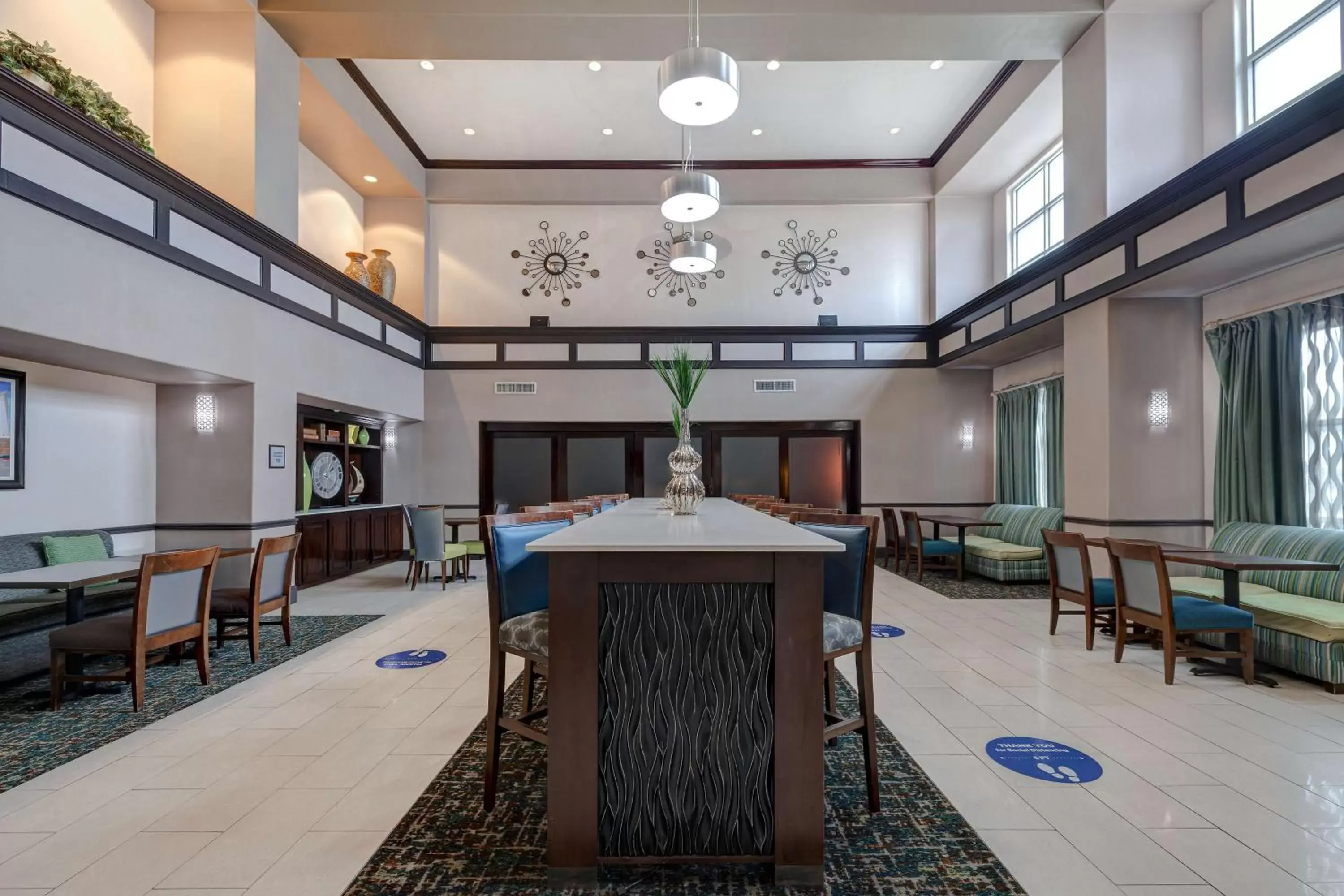 Lobby or reception in Hampton Inn & Suites Galveston