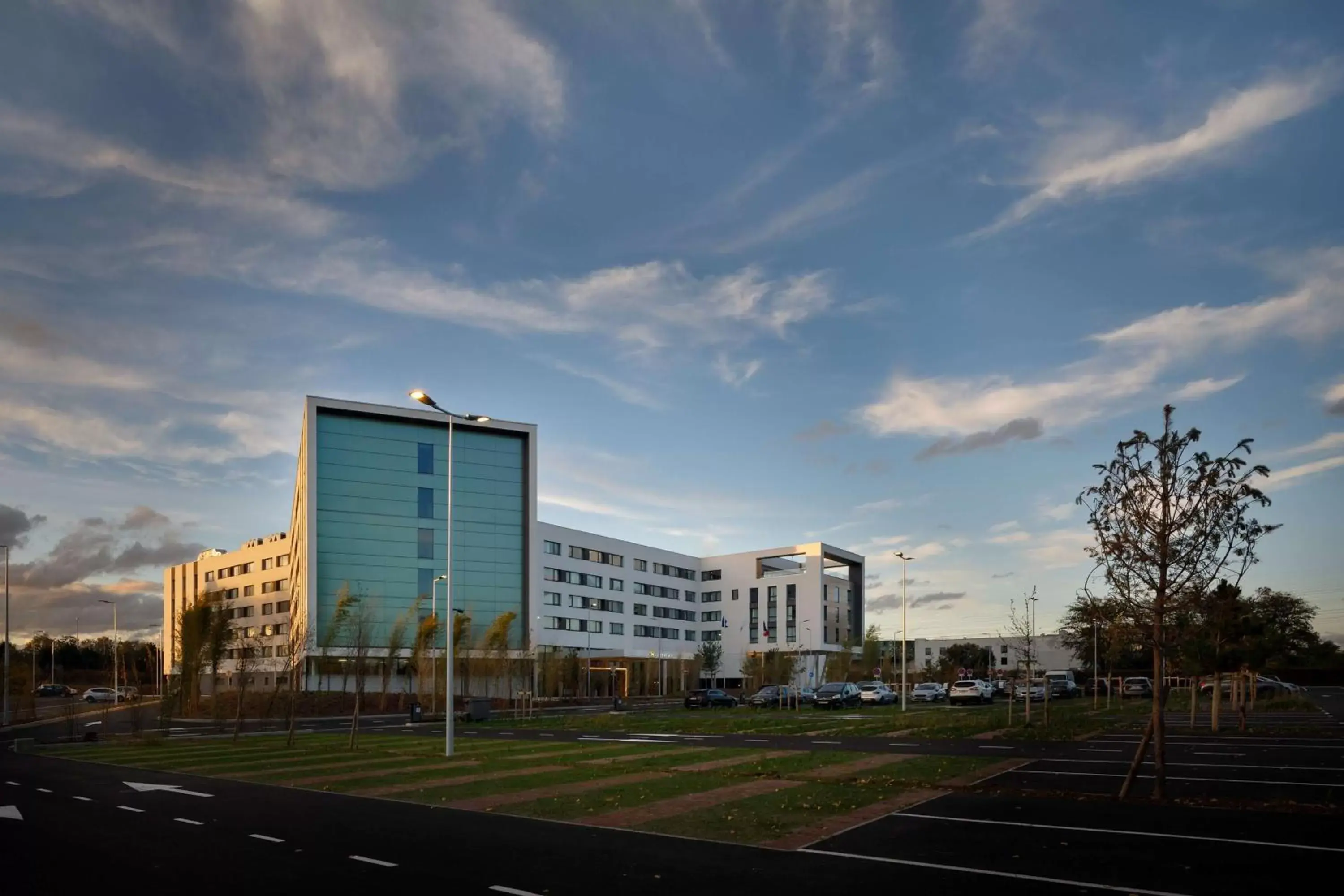 Property Building in Hyatt Place Paris Charles de Gaulle Airport