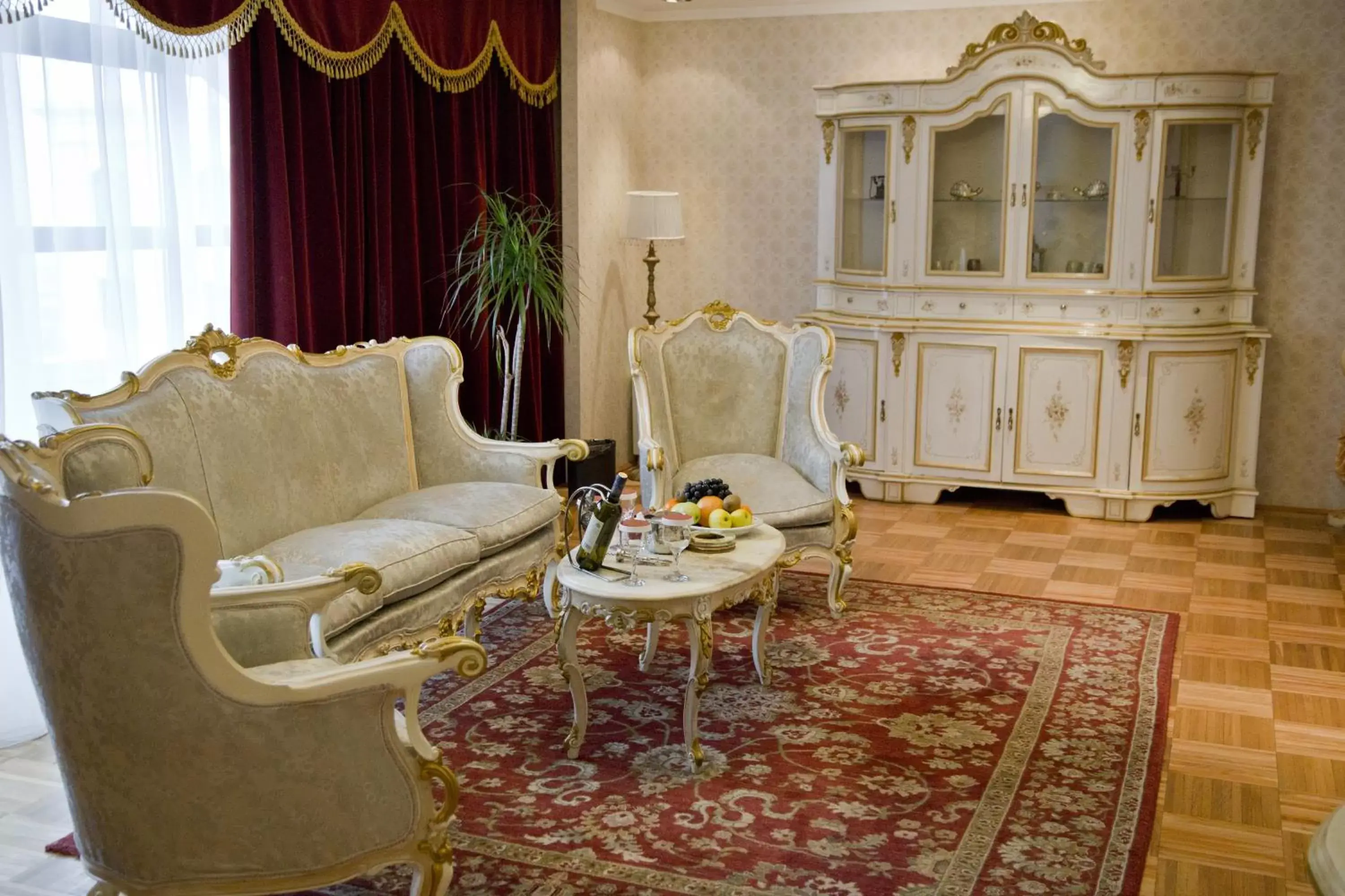 Dining area, Seating Area in Phoenicia Grand Hotel