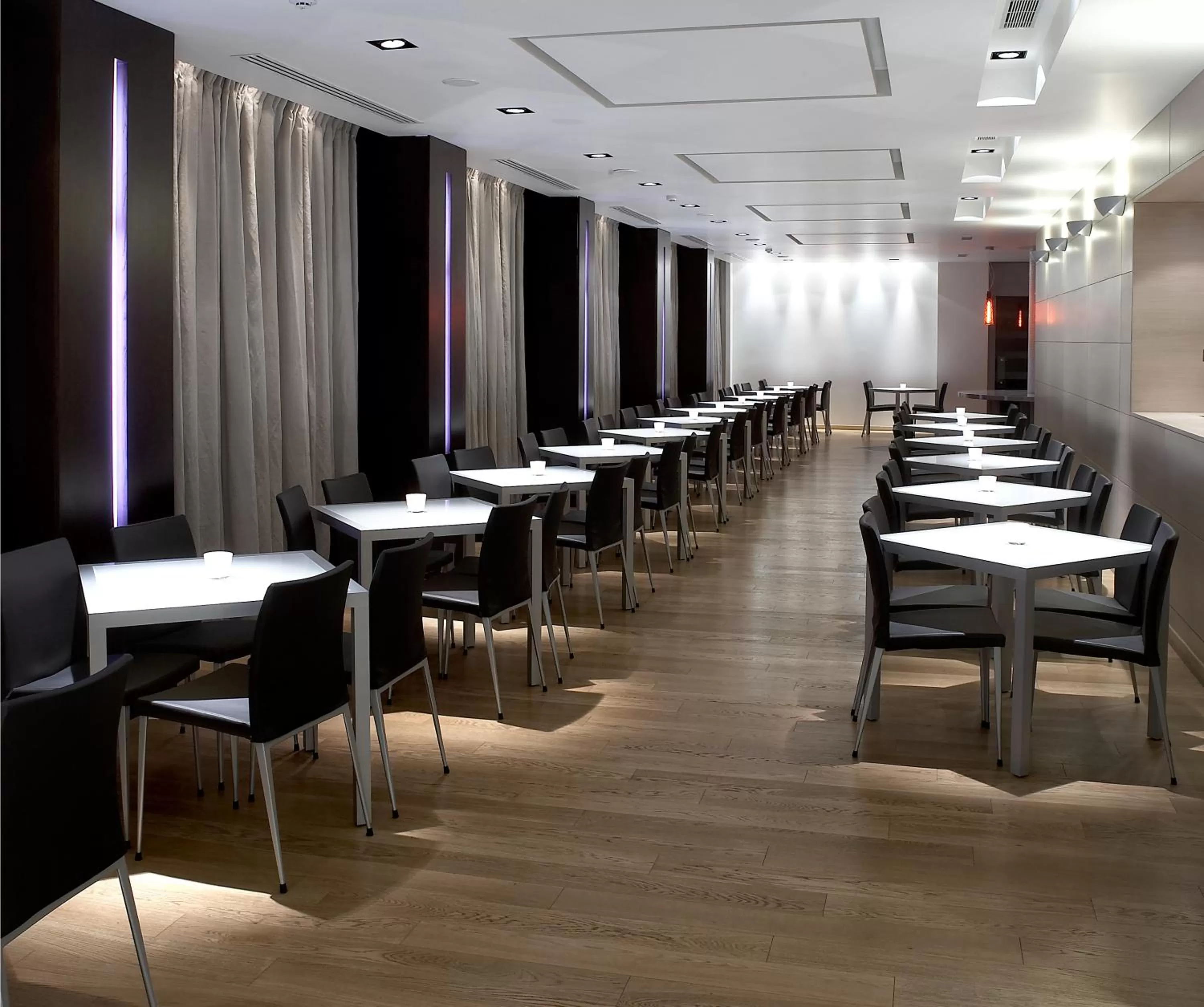 Lounge or bar in Domotel Olympia