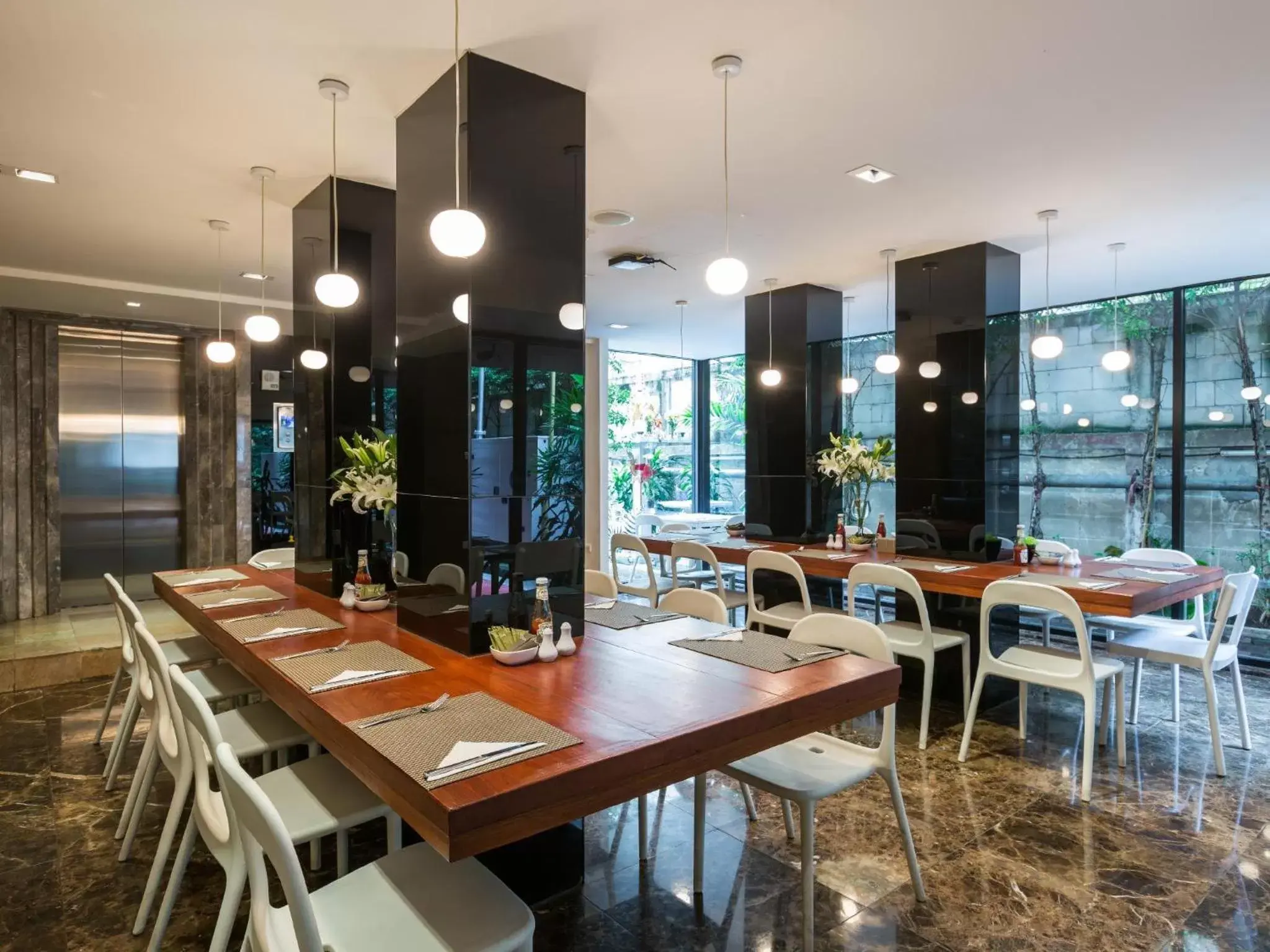 Breakfast, Restaurant/Places to Eat in S33 Compact Sukhumvit Hotel