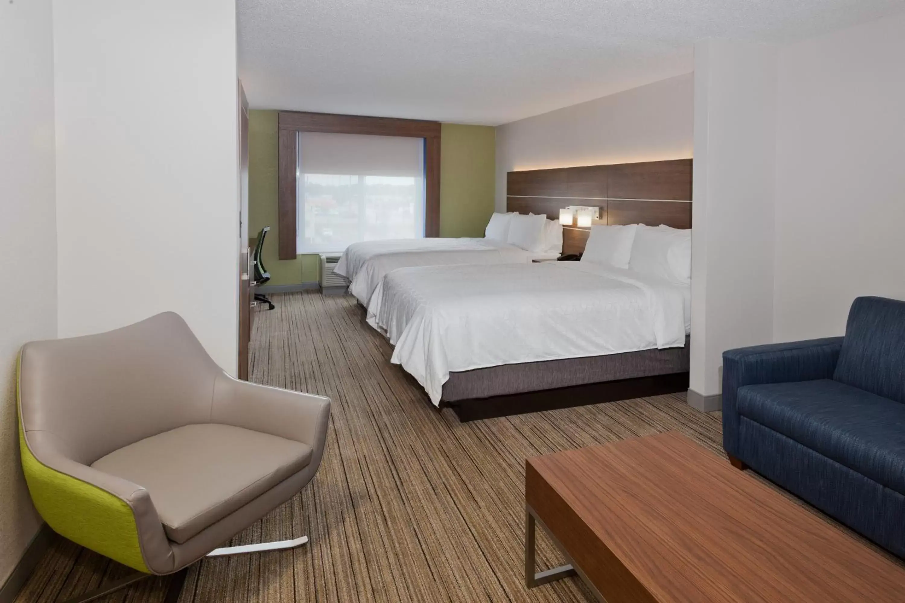 Photo of the whole room, Bed in Holiday Inn Express Hotel & Suites Dothan North, an IHG Hotel