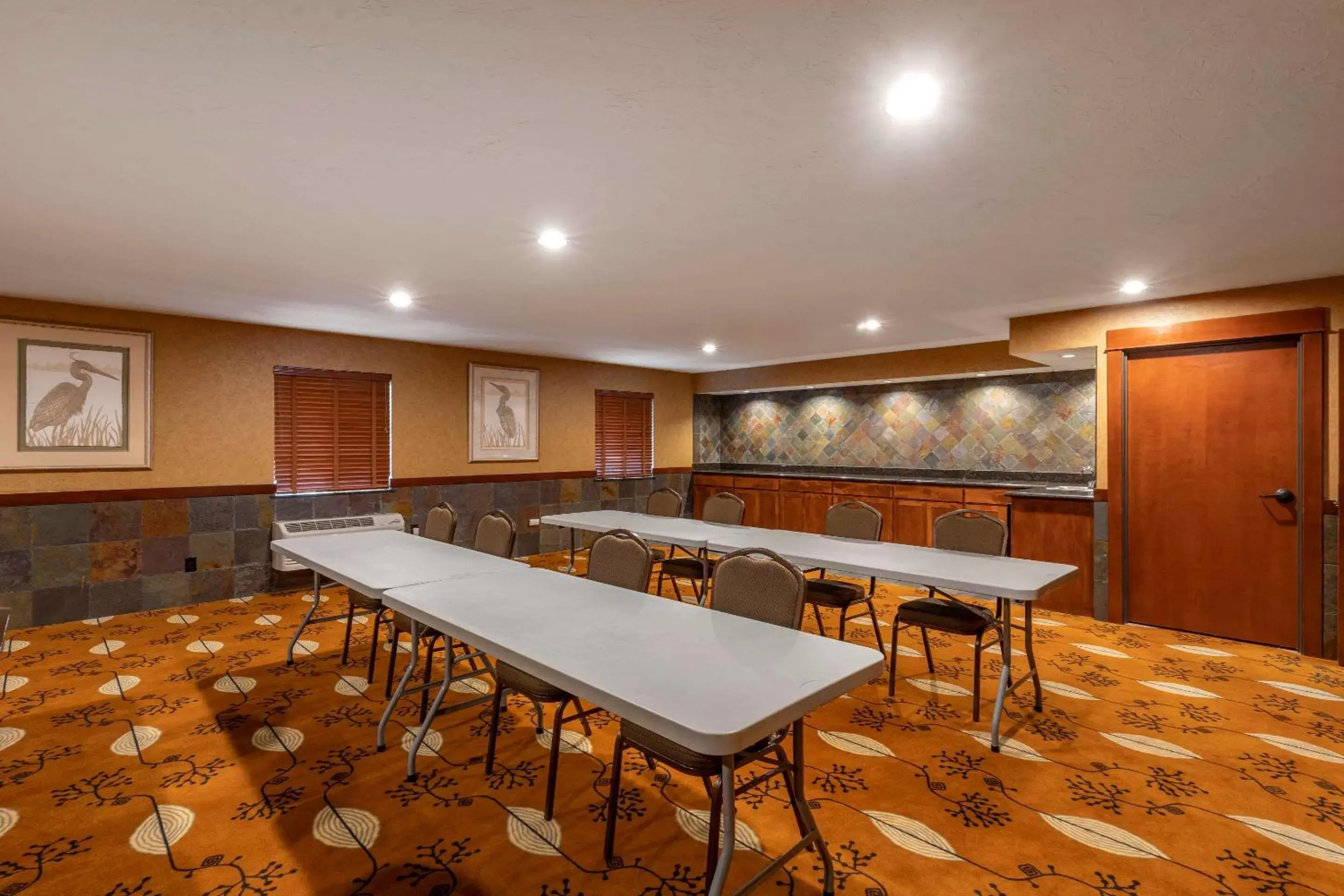 Meeting/conference room in Lloyd Hotel Astoria Bayfront, Ascend Hotel Collection