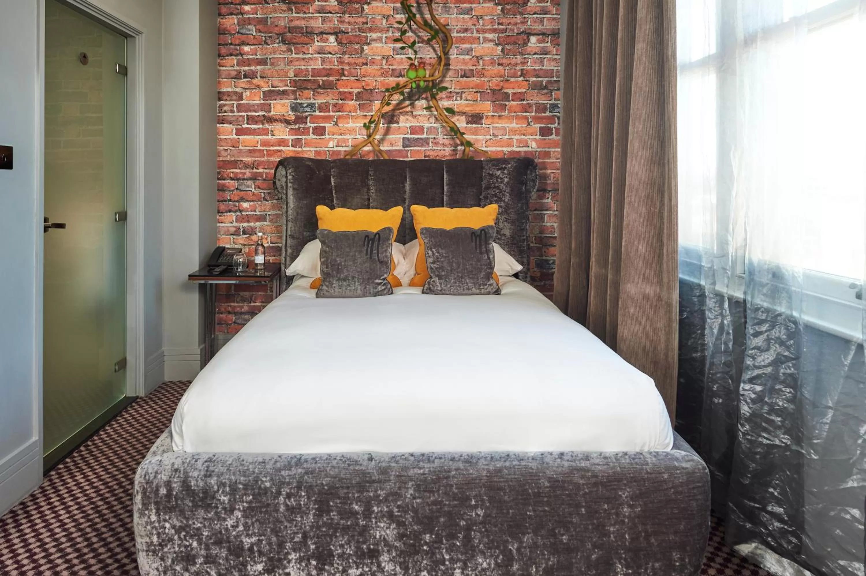 Bedroom, Bed in Malmaison London