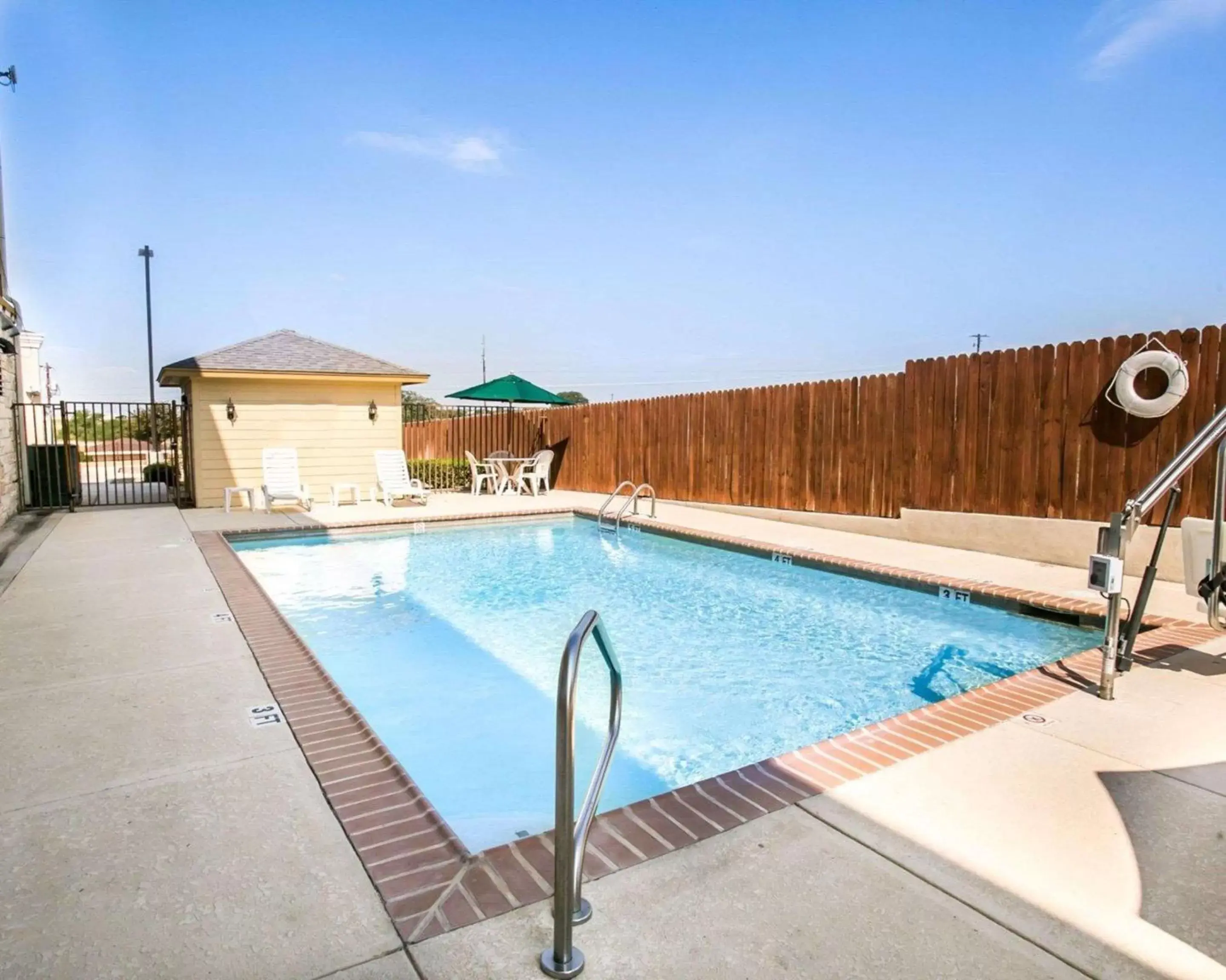 On site, Swimming Pool in Sleep Inn & Suites near Palmetto State Park