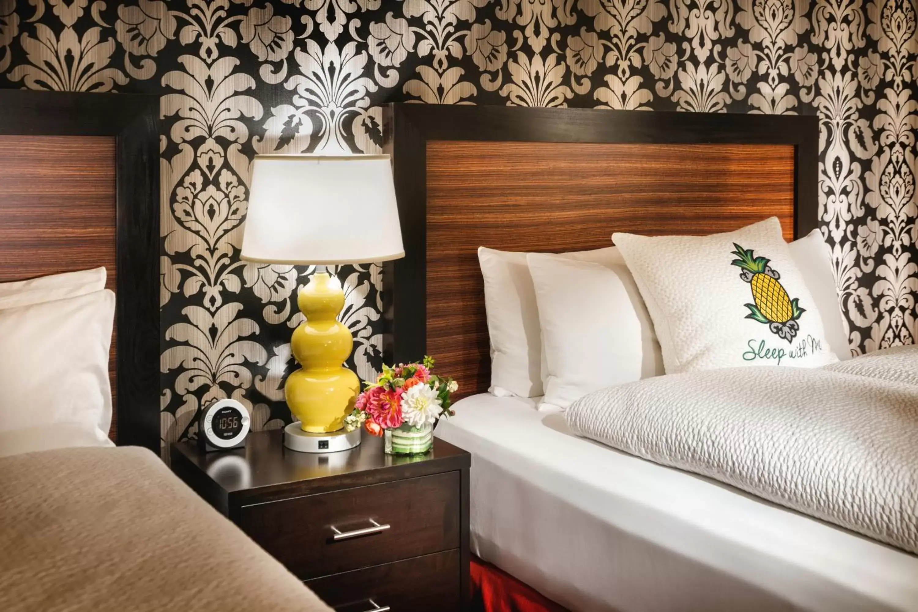 Decorative detail, Bed in Staypineapple, The Maxwell Hotel, Seattle Center Seattle Decorative detail, Bed in Staypineapple, The Maxwell Hotel, Seattle Center Seattle