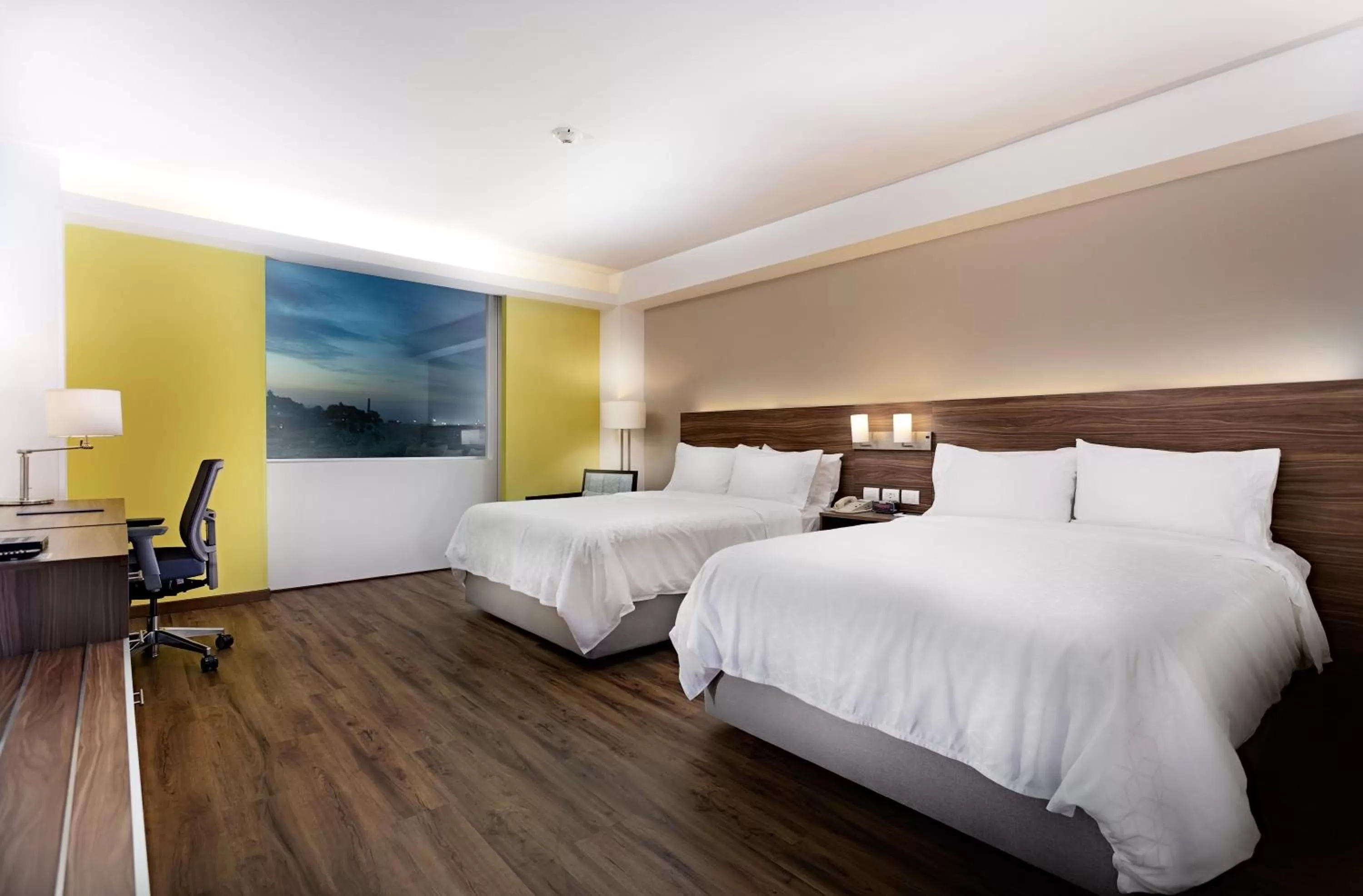 Photo of the whole room, Bed in Holiday Inn Express Villahermosa by IHG