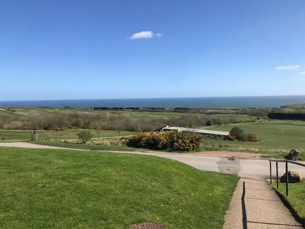 Bungalow with Sea View in Hunley Golf Club Bungalow with Sea View in Hunley Golf Club