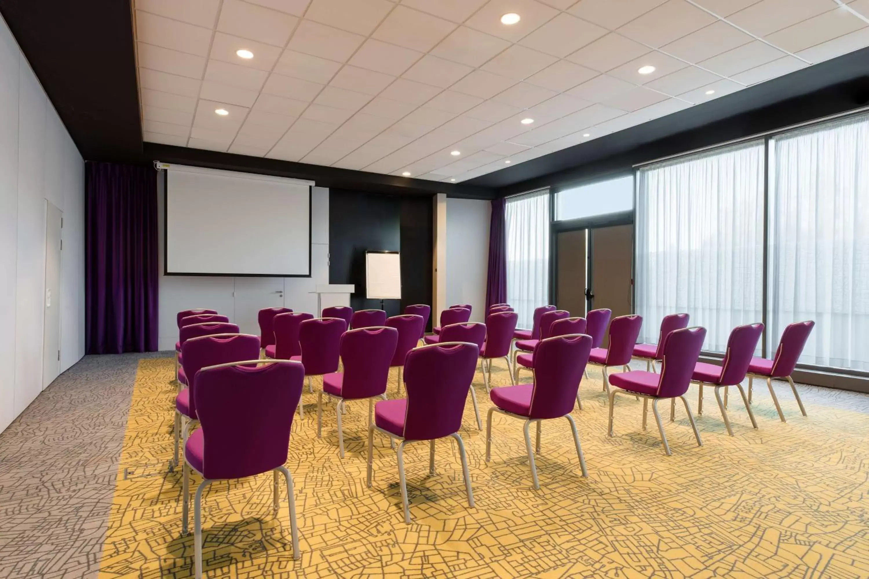 Meeting/conference room in Park Inn by Radisson Lille Grand Stade