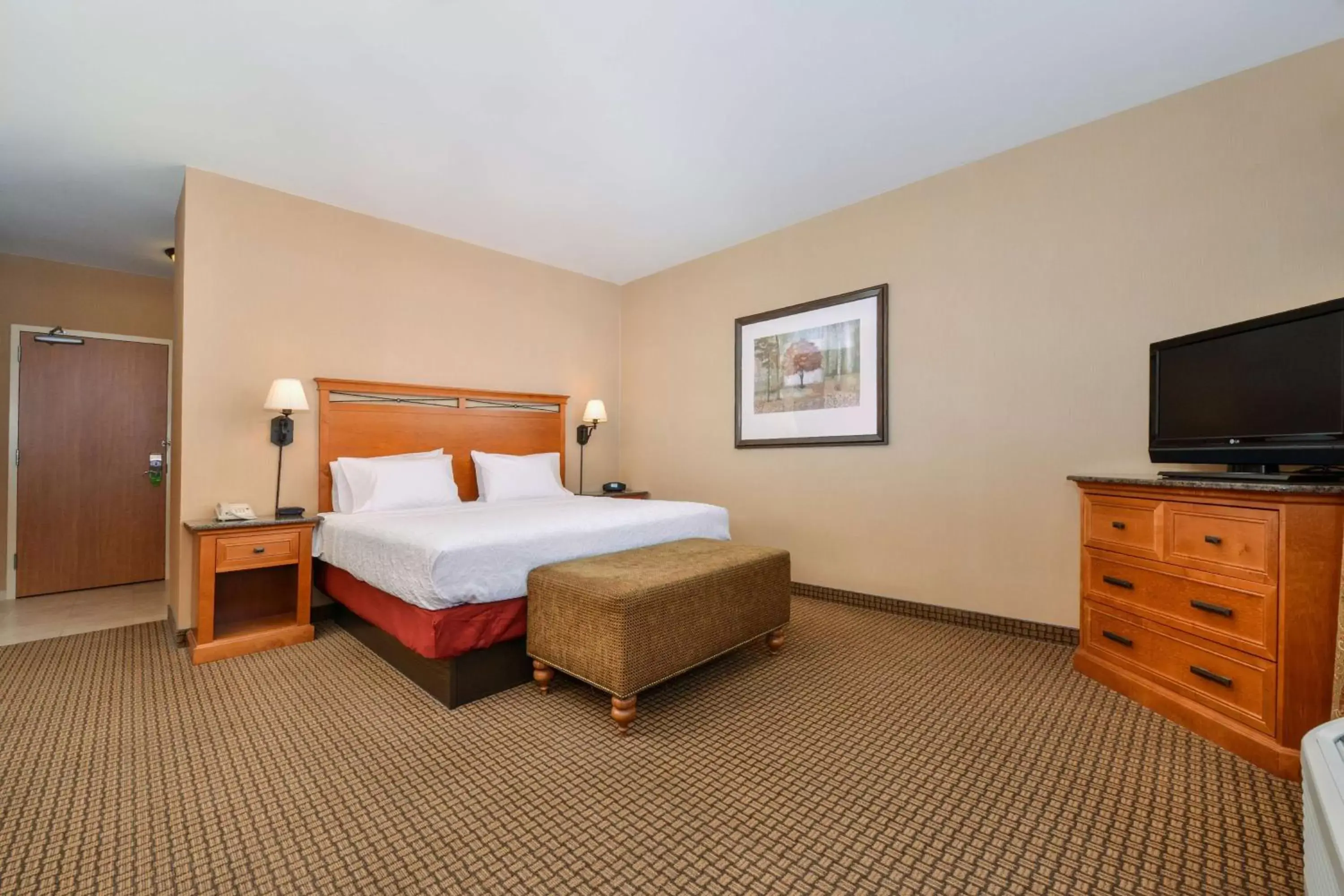 Bed in Hampton Inn and Suites Coeur d'Alene