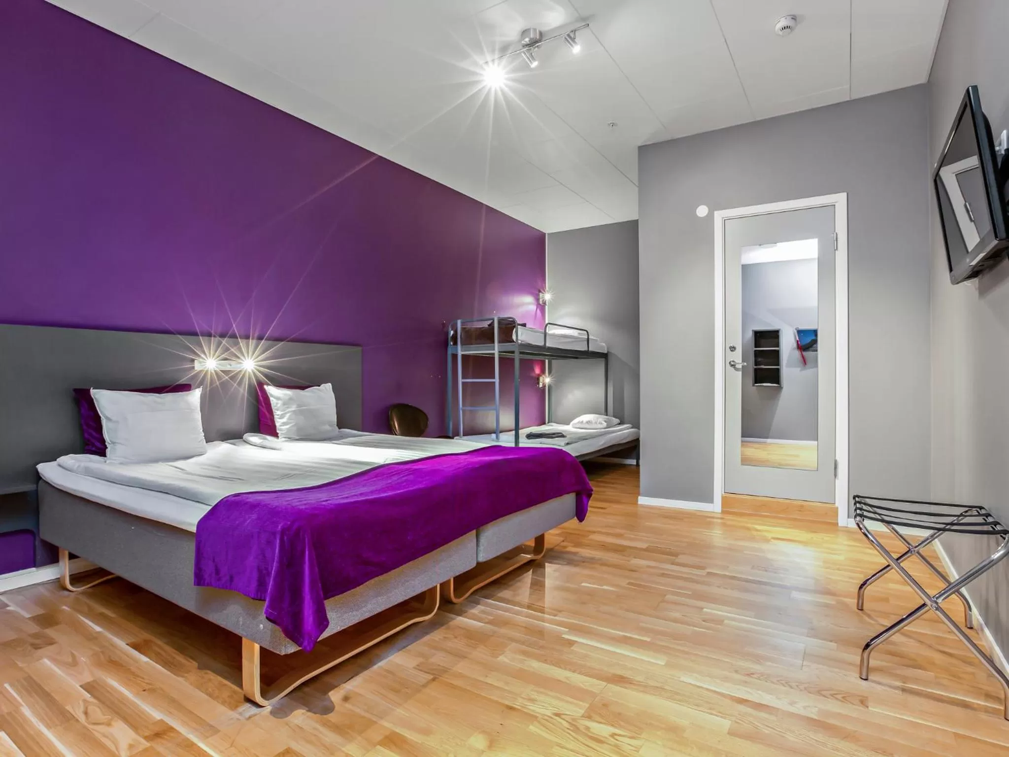 Bedroom, Bed in Connect Hotel City