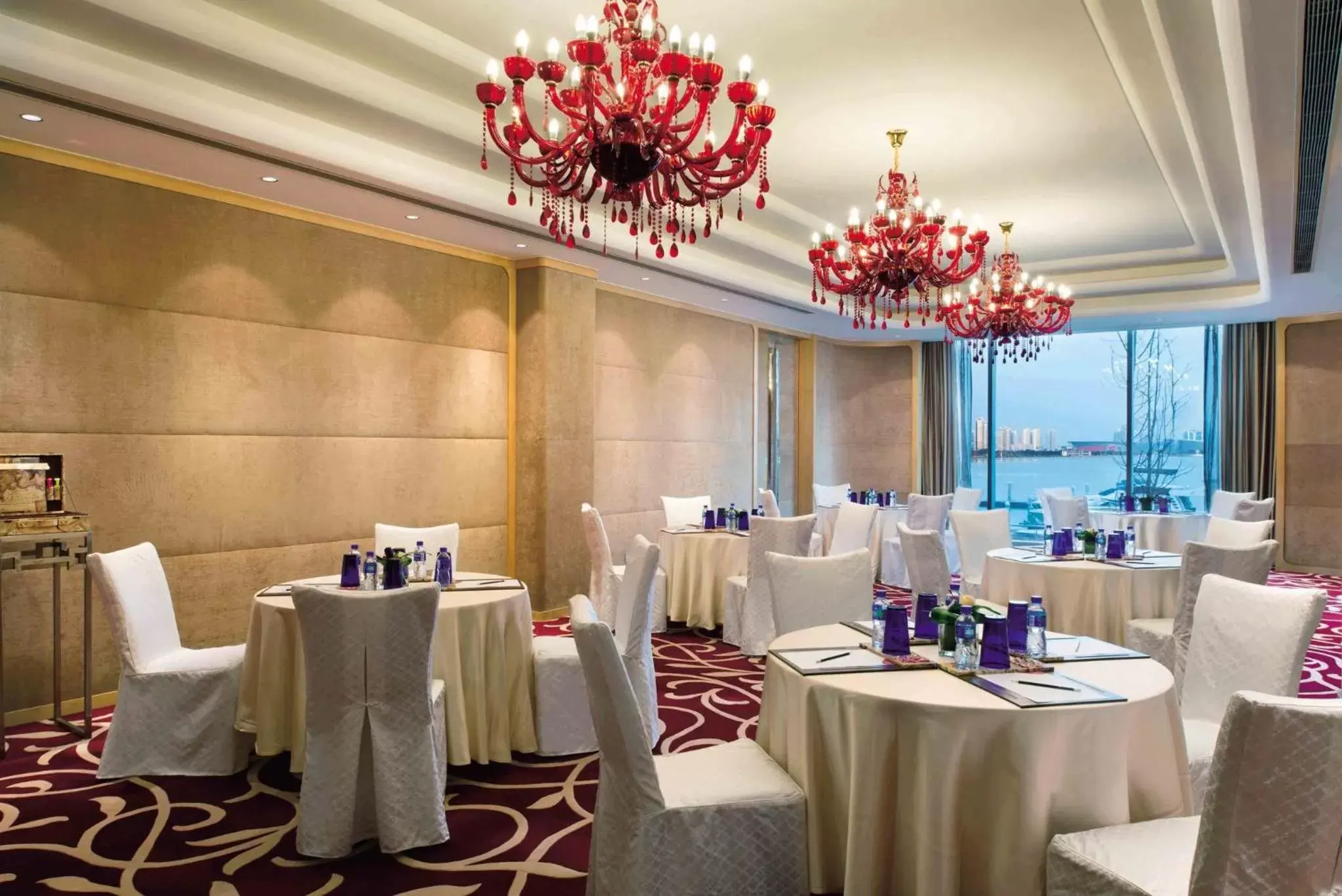 Meeting/conference room, Restaurant/Places to Eat in Crowne Plaza Suzhou, an IHG Hotel