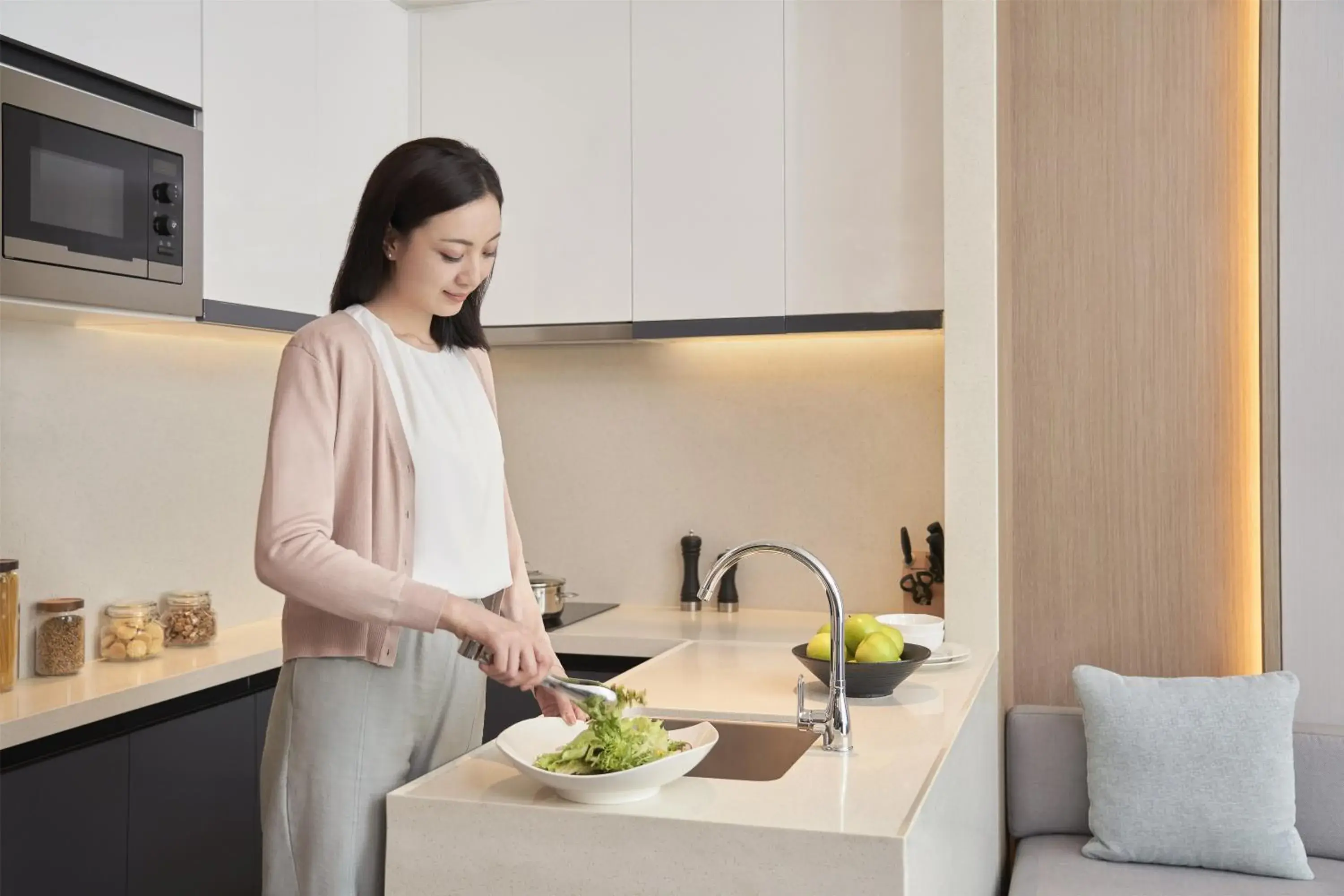 Kitchen or kitchenette in The Meixi Lake, Changsha Marriott Executive Apartments
