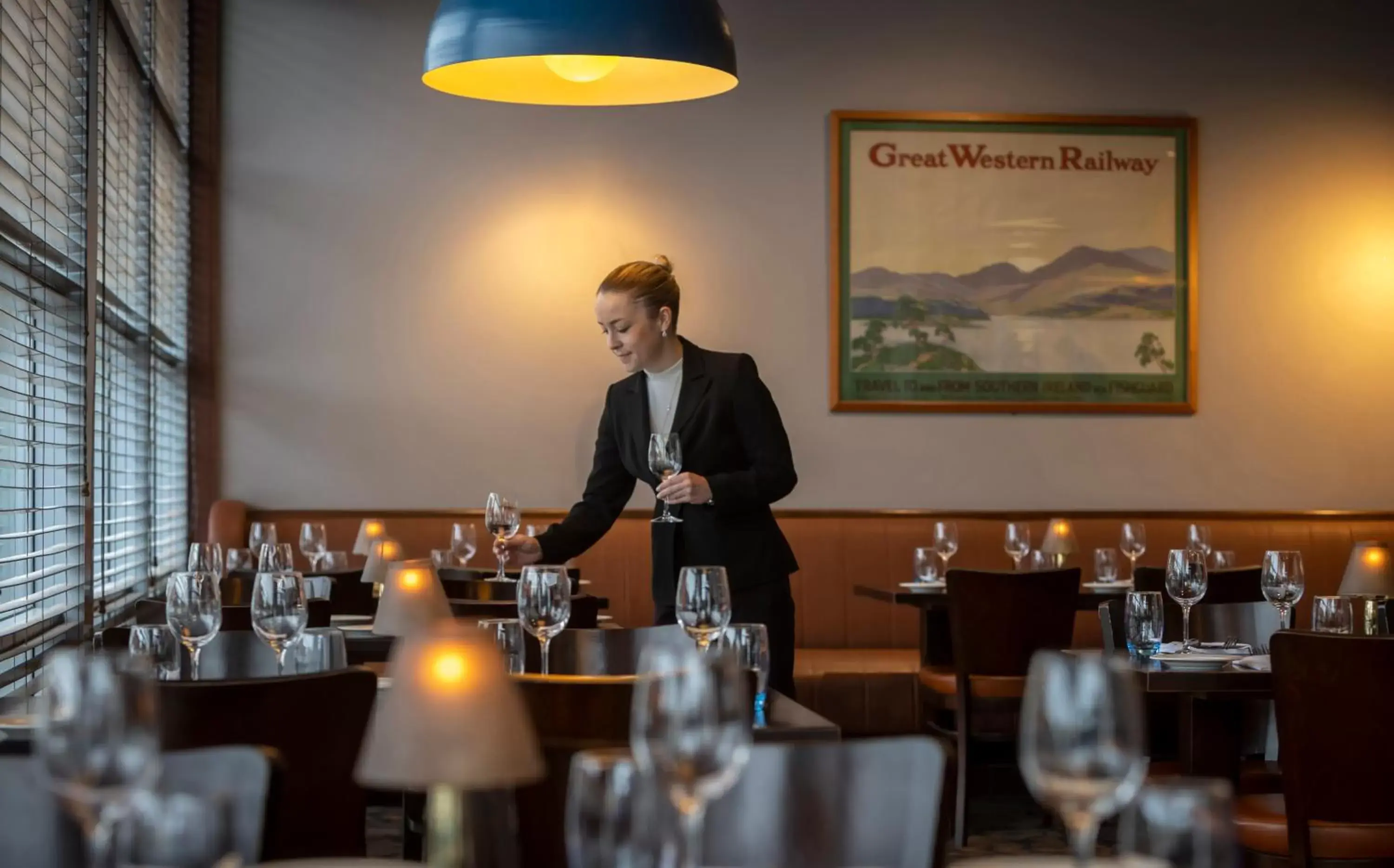 Restaurant/Places to Eat in Clifden Station House Hotel