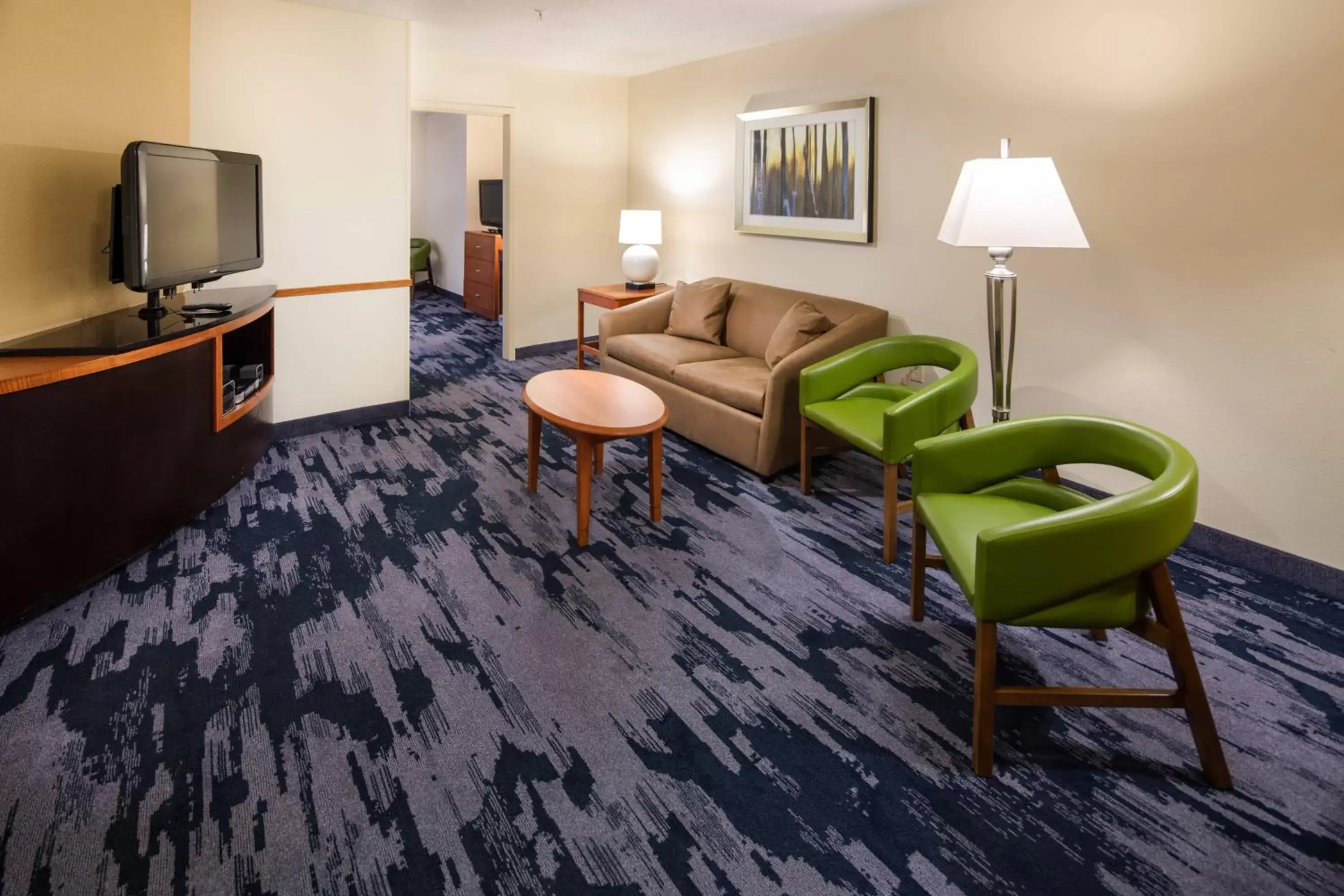 Living room, Seating Area in Fairfield Inn and Suites by Marriott South Boston