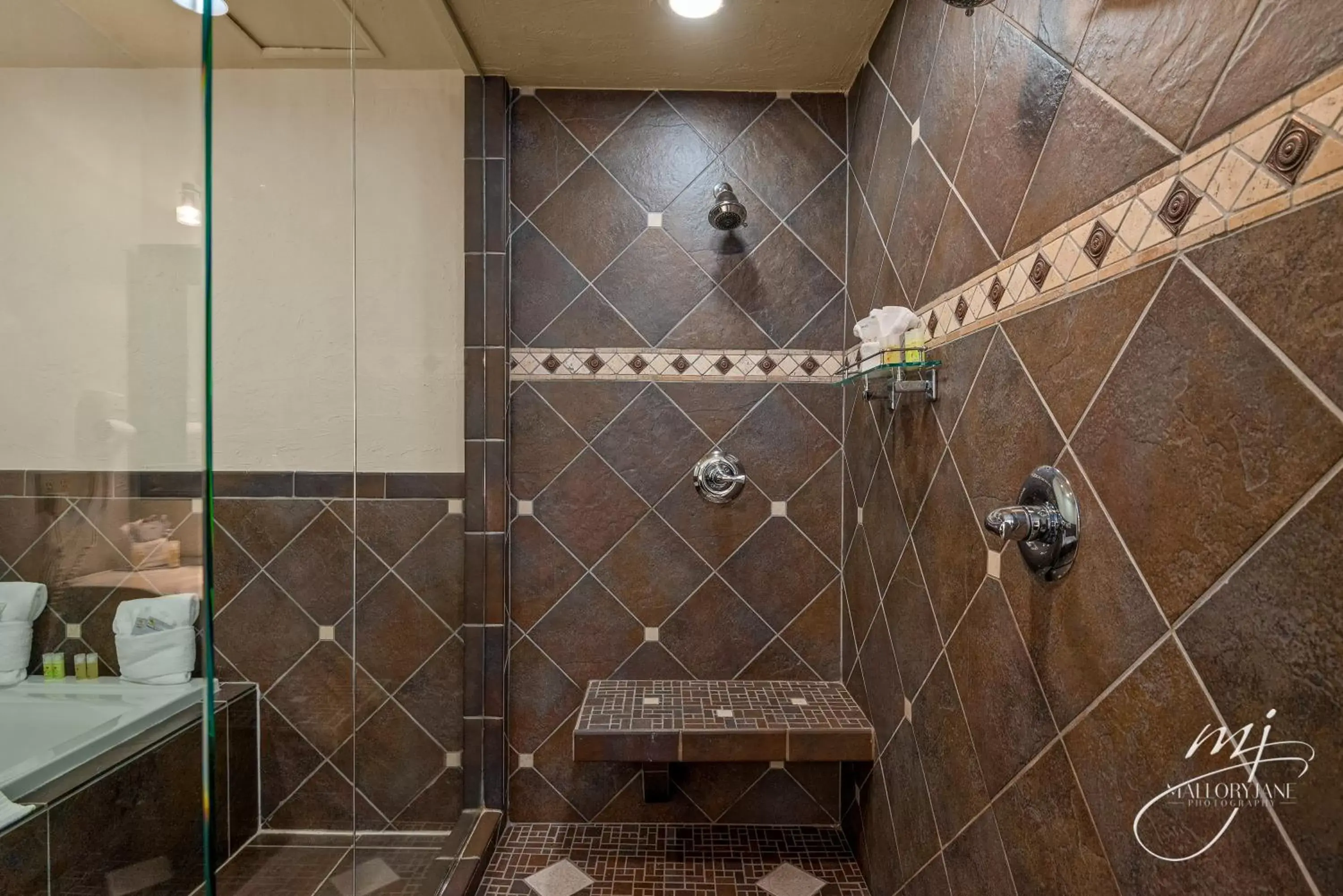 Shower, Bathroom in Hotel Seville