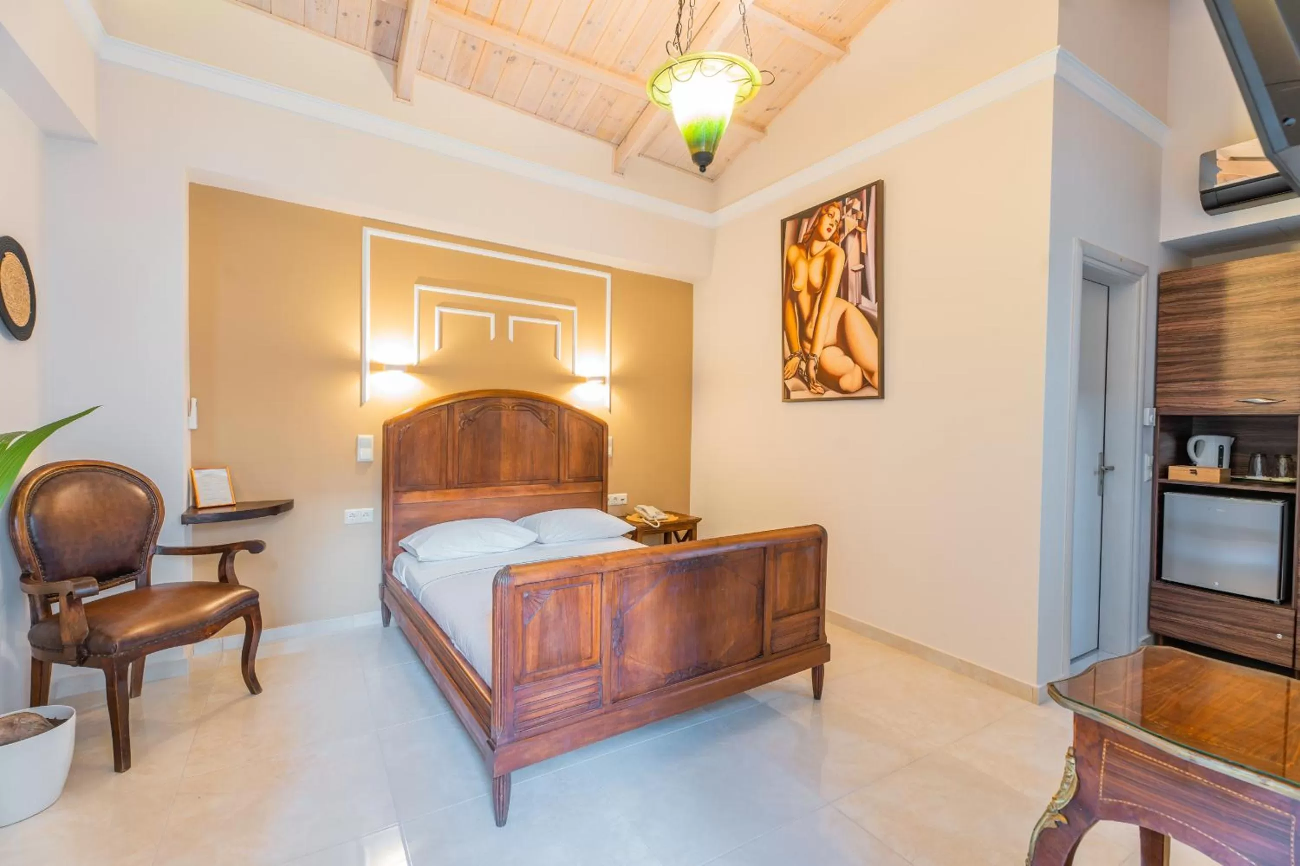 Bed in The Stone Manor , Noho boutique hotel Thissio