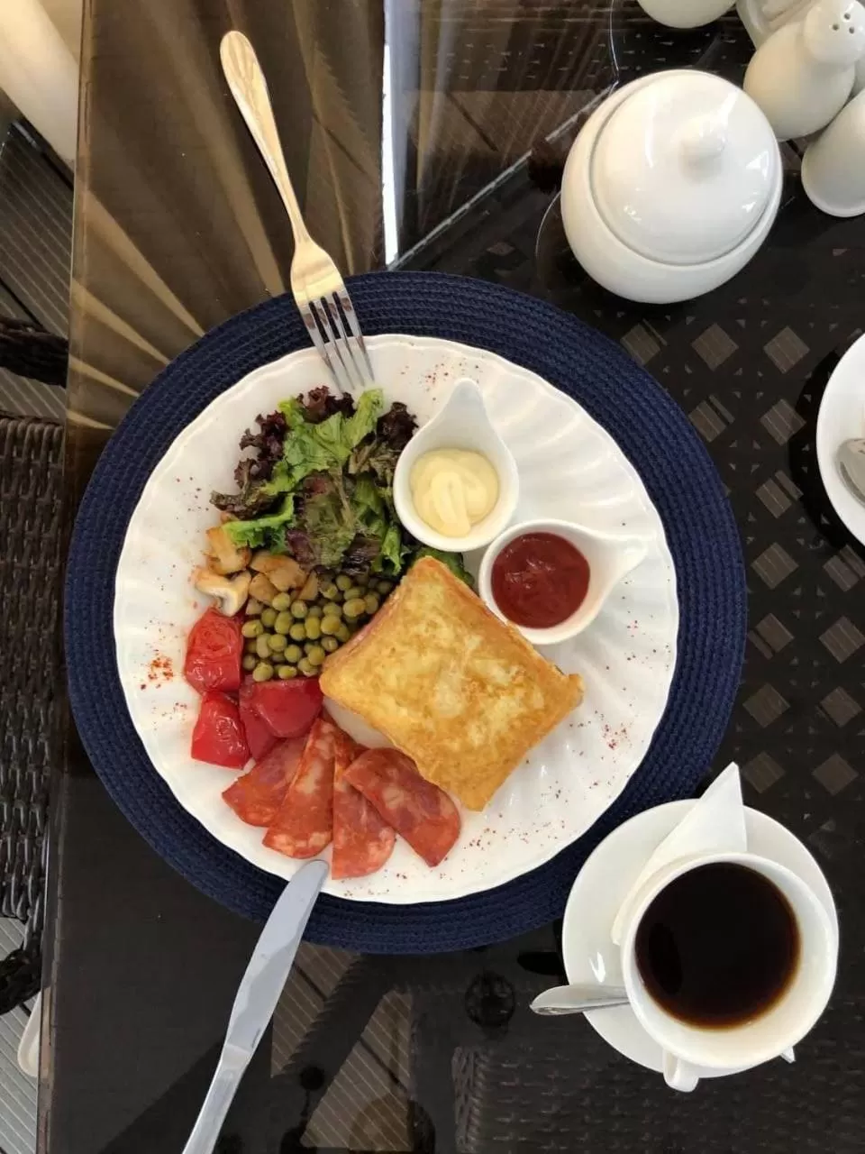 Breakfast in The Shahar