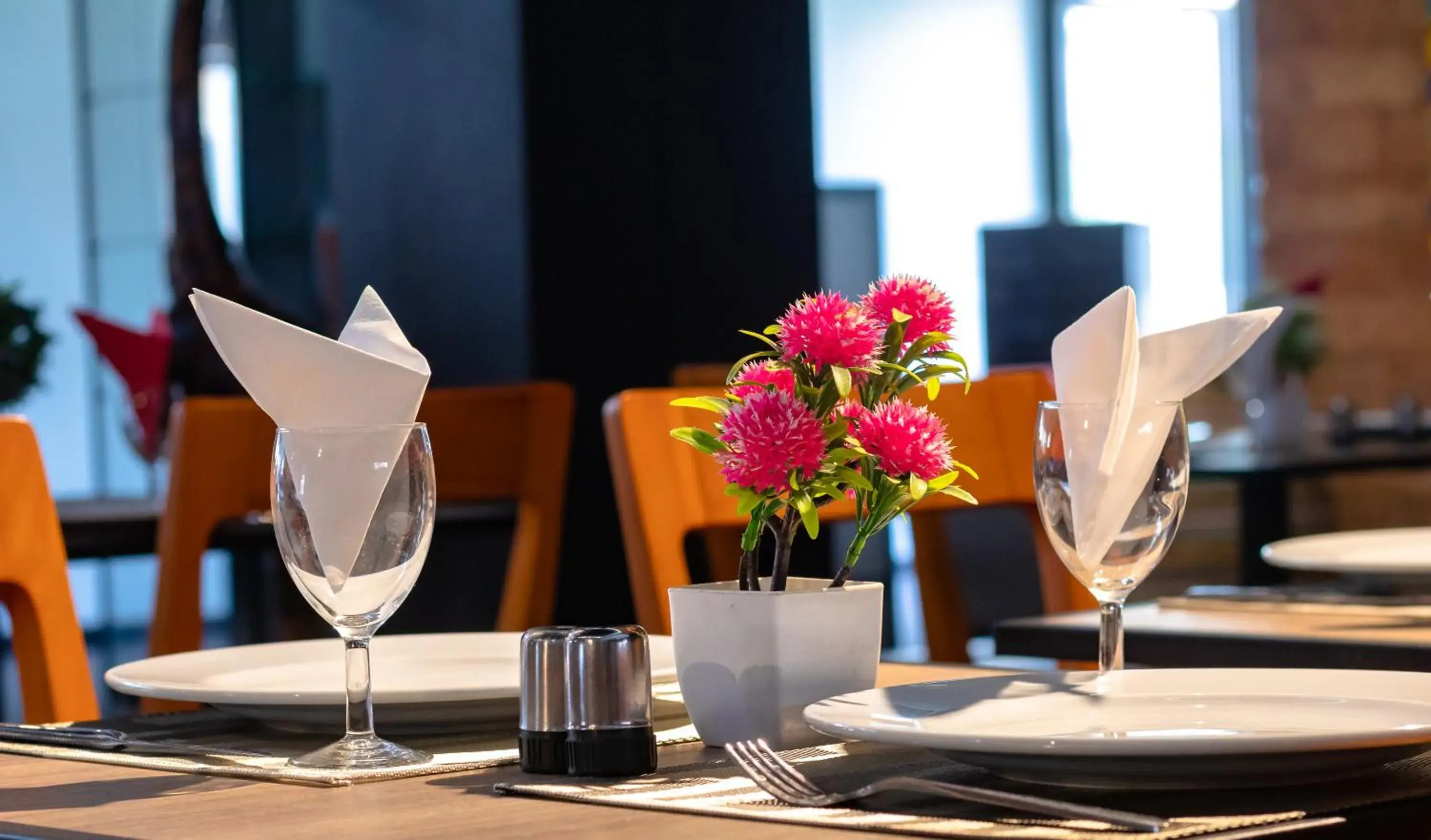 Restaurant/places to eat in ONOMO Hotel Dakar Restaurant/places to eat in ONOMO Hotel Dakar