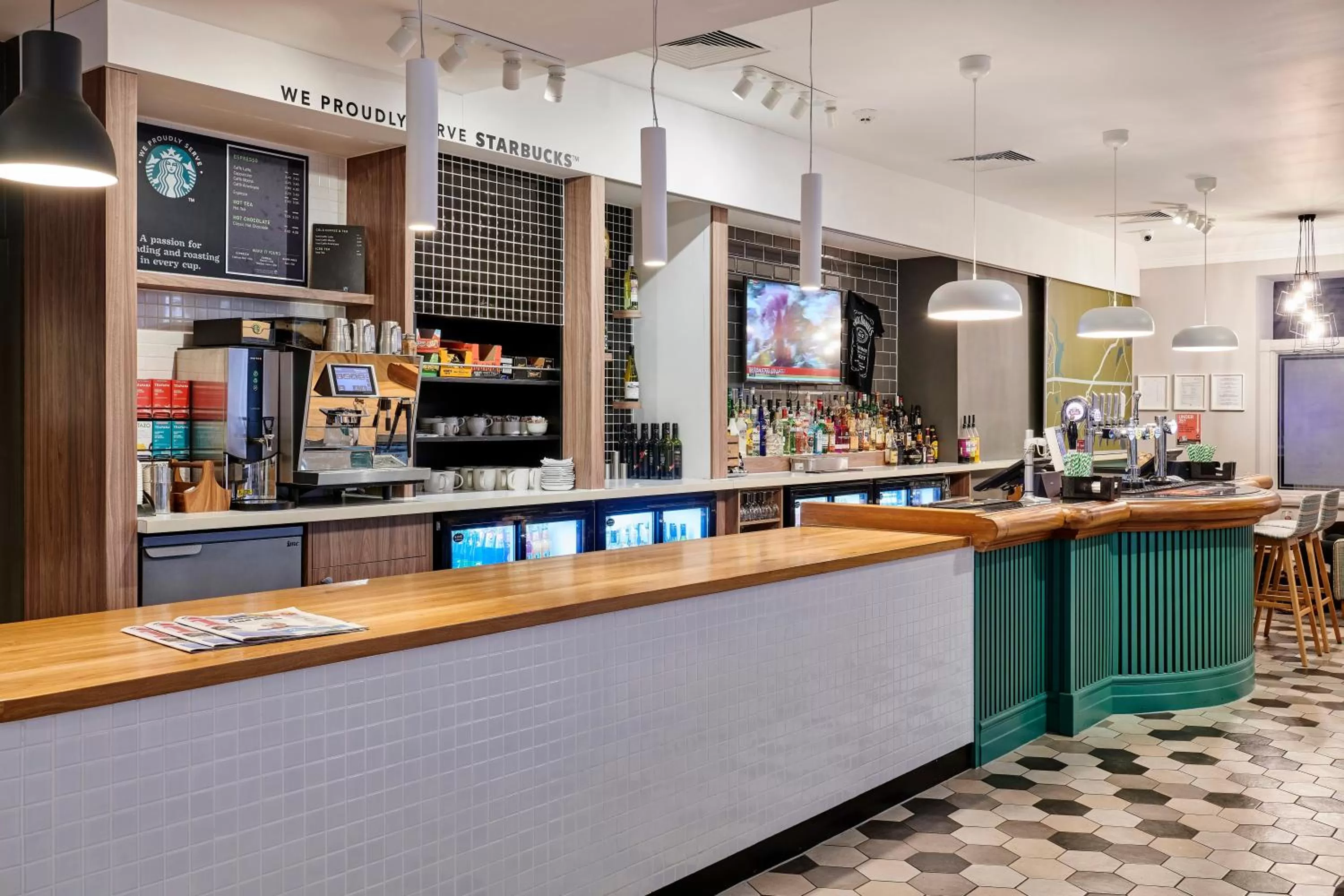 Lounge or bar in Holiday Inn Haydock by IHG